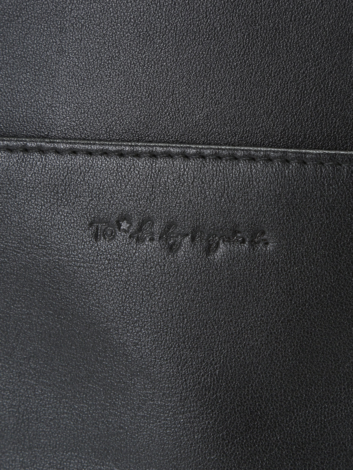 To b. by agnès b. レザー マルチポシェット ブラック