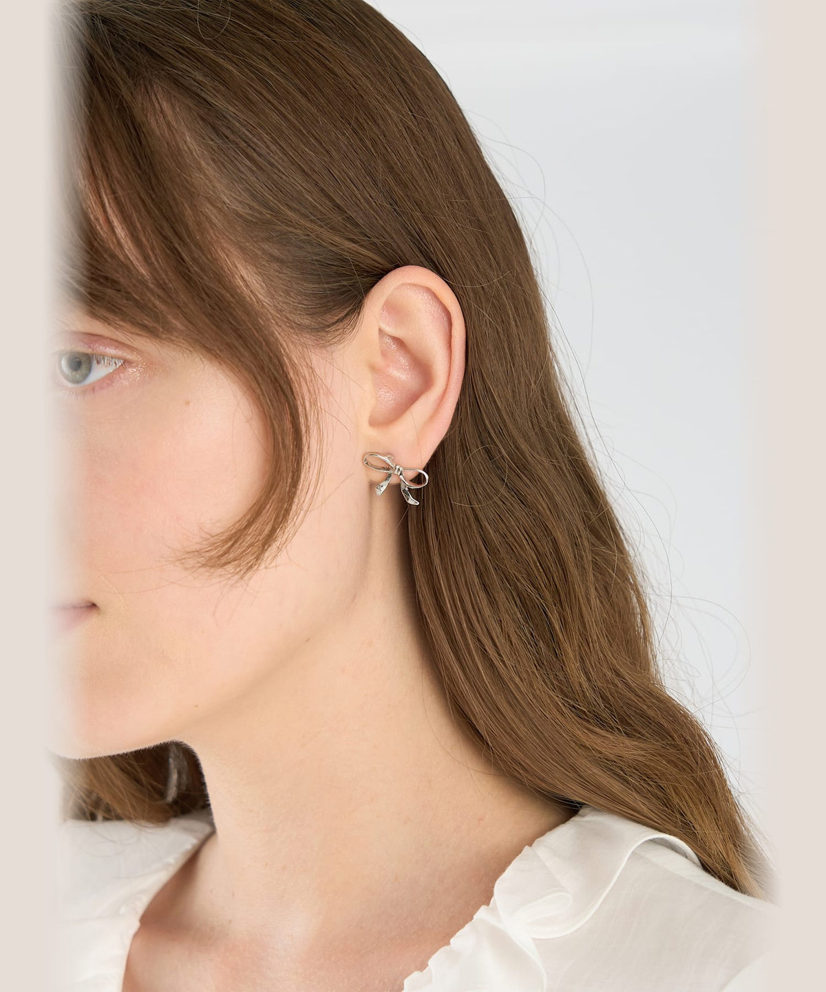 To b. by agnès b. リボン ピアス シルバー