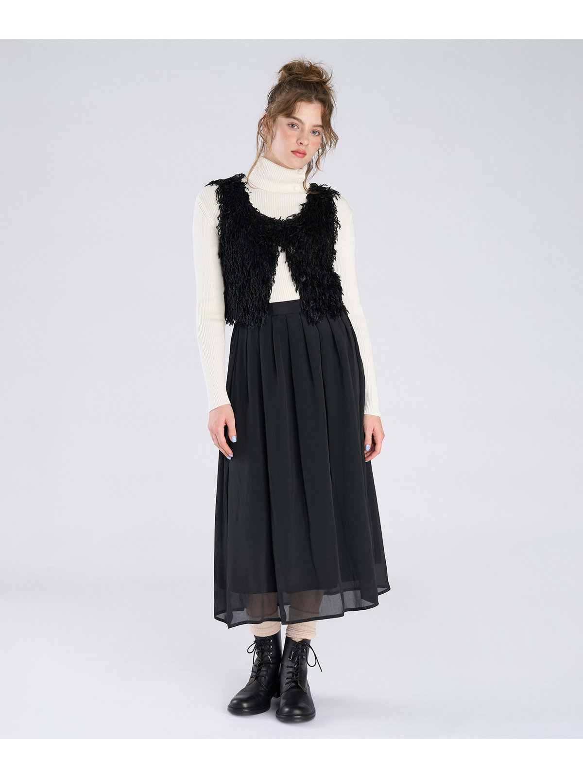 To b. by agnès b. 【Outlet】ファンシー ヤーン ベスト ブラック