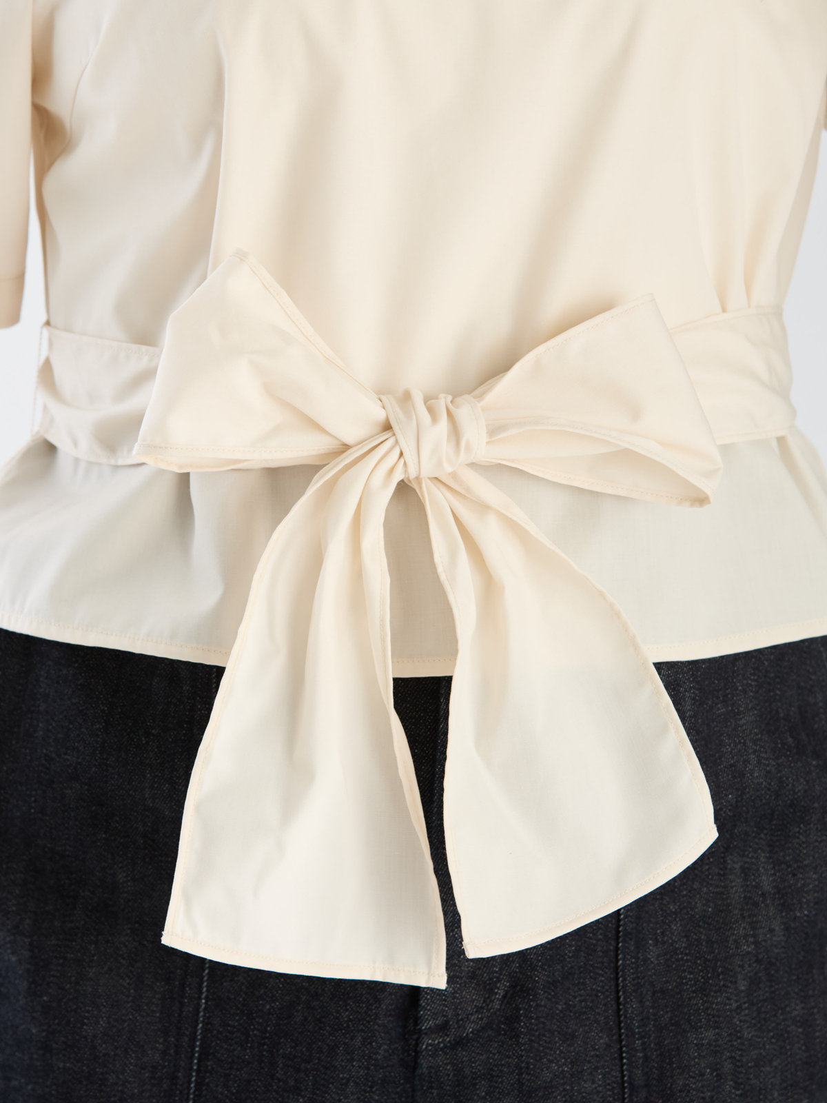 To b. by agnès b. 【Outlet】リボンブラウスプルオーバー ホワイト