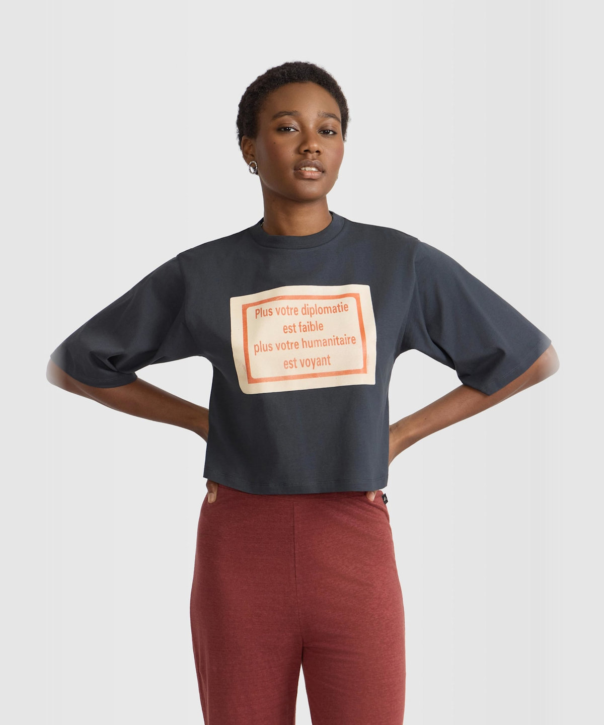 FEMME ウィメンズ プリント コットン 五分袖 アーティスト Tシャツ "Roberto Martinez" グレー