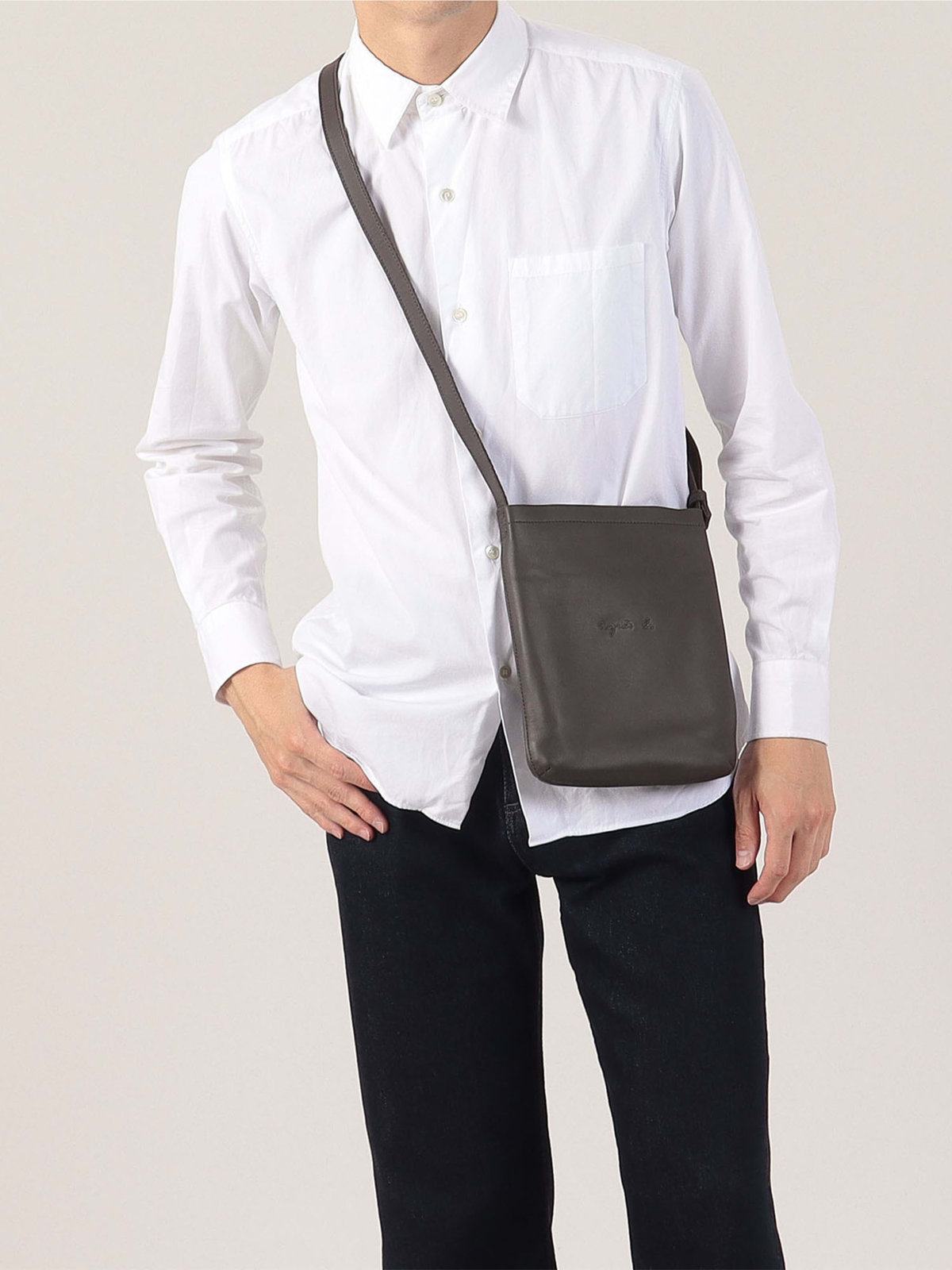 VOYAGE メンズ バッグ＆ウォレット レザーショルダーバッグ "Peter" PAH02Z-03 ブラウン系その他