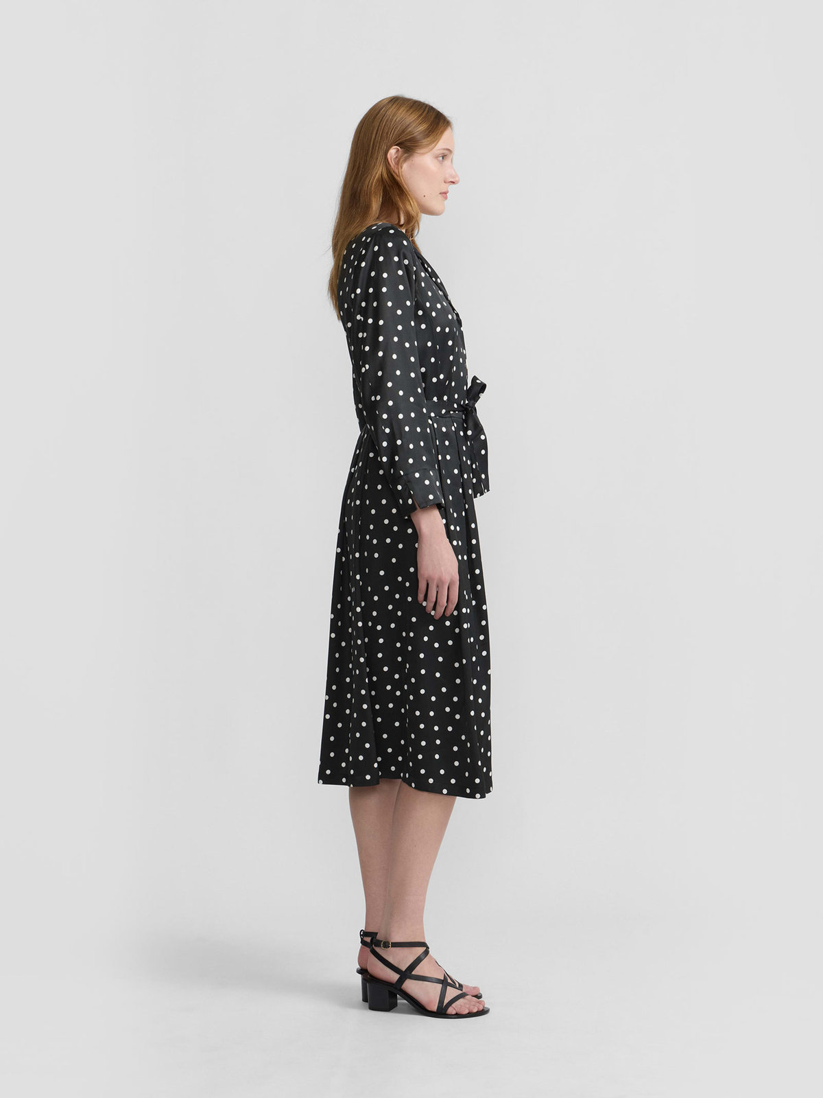 FEMME ウィメンズ ドット 長袖 ワンピース ”Elisa” ブラック