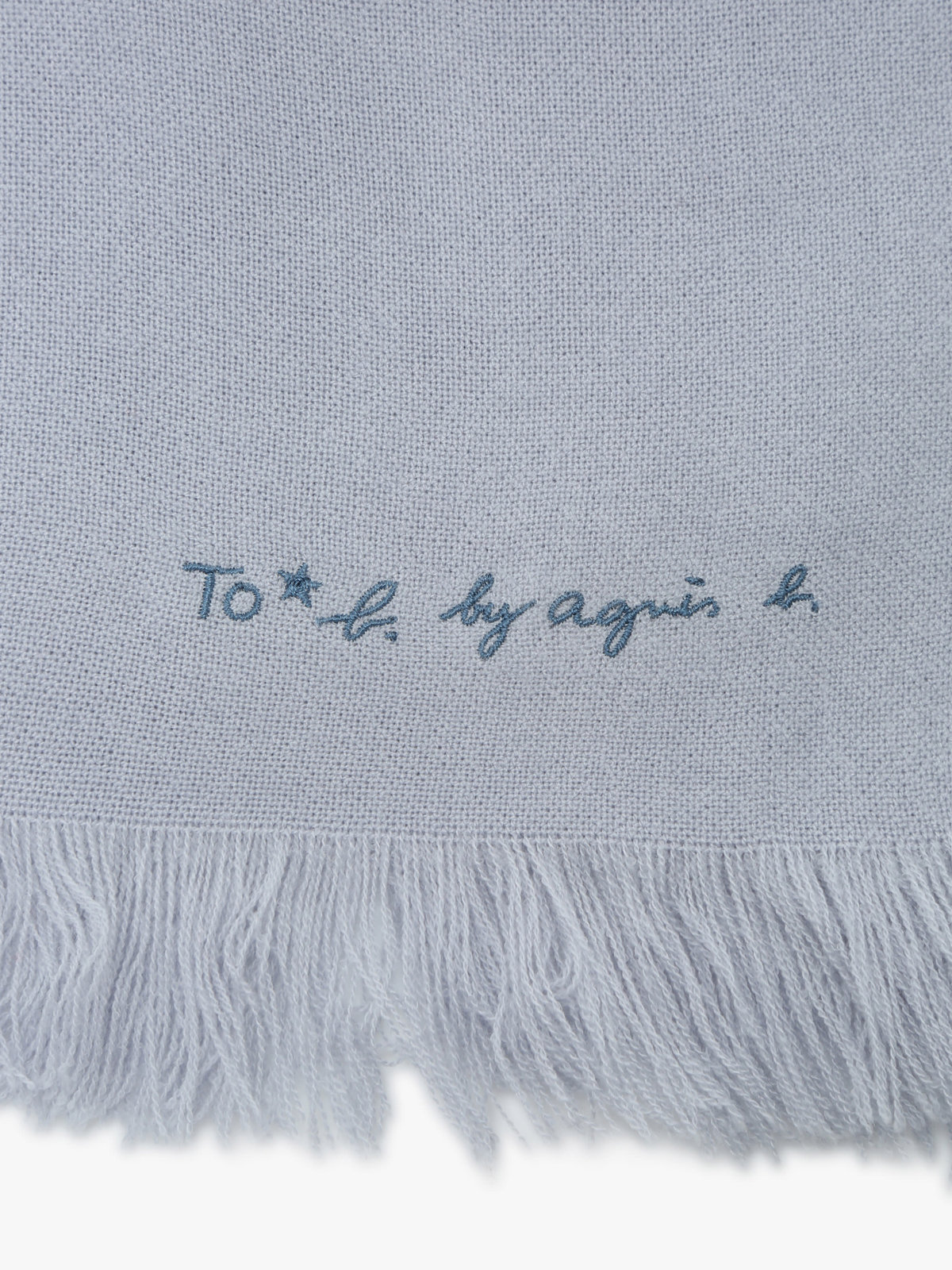 To b. by agnès b. 【Outlet】ロゴ刺繍 ライトウェーブストール グレー