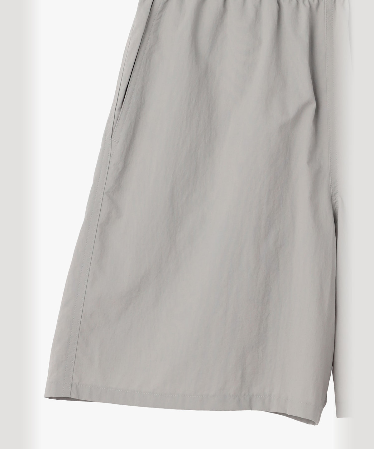 FEMME ウィメンズ TARA 刺繍 ショートパンツ グレー