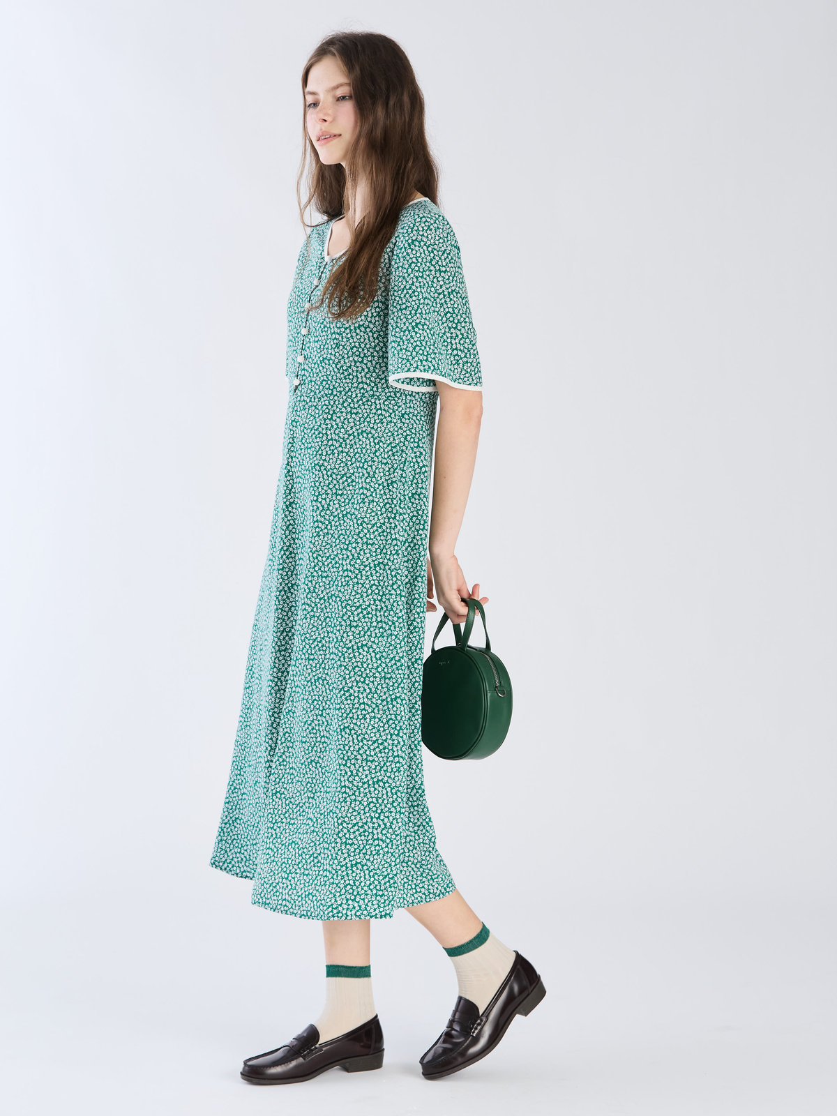 To b. by agnès b. 【Outlet】フラワープリント 半袖 ワンピース グリーン