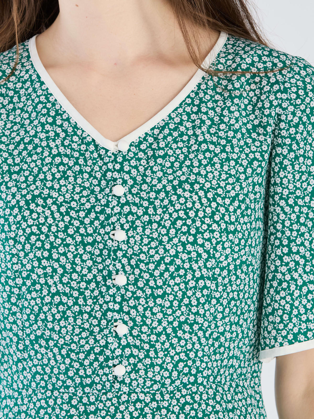 To b. by agnès b. 【Outlet】フラワープリント 半袖 ワンピース グリーン