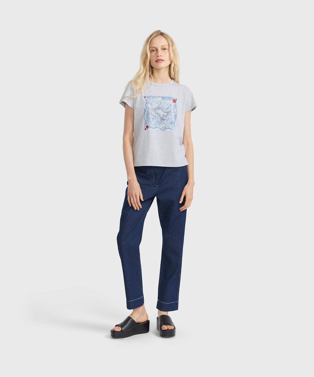FEMME ウィメンズ プリント コットン 半袖 アーティスト Tシャツ "Lou Malta" グレー