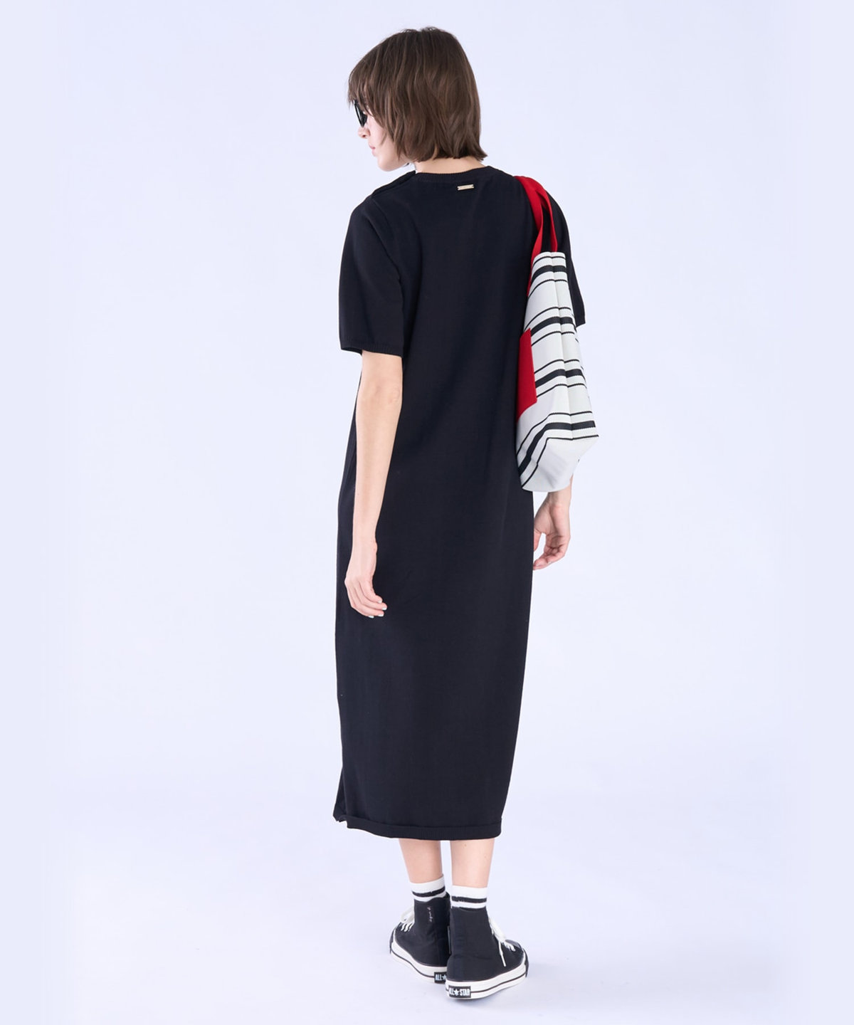 To b. by agnès b. WEB限定 ショルダーボタン コットン 半袖 ニット ワンピース ブラック