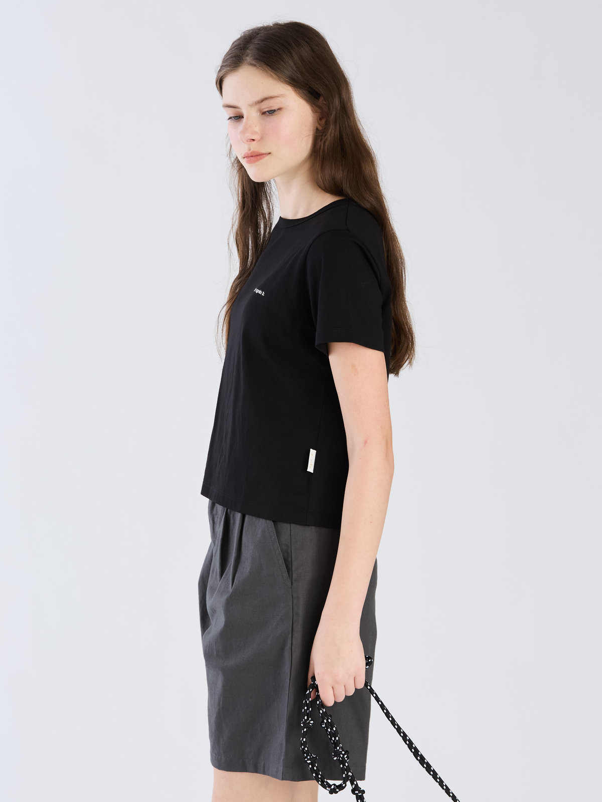 To b. by agnès b. 【Outlet】ロゴ オーガニックコットン 半袖 Tシャツ ブラック