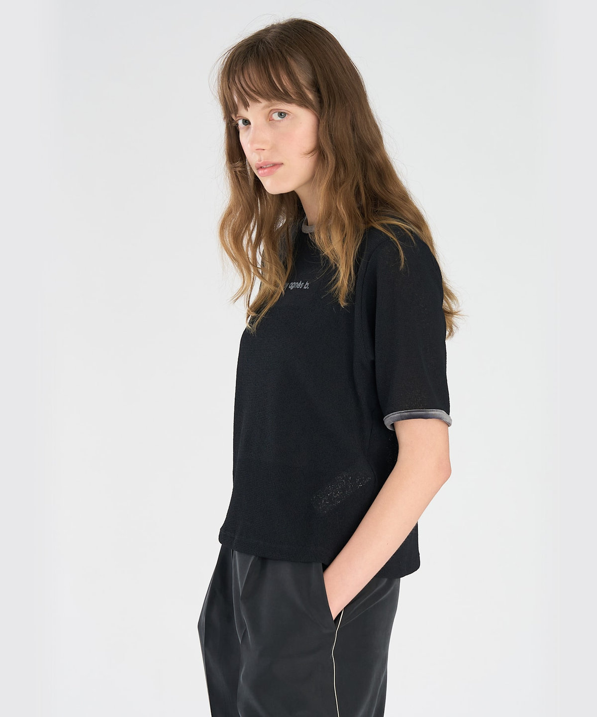 To b. by agnès b. ロゴ ワッフルTシャツ ブラック