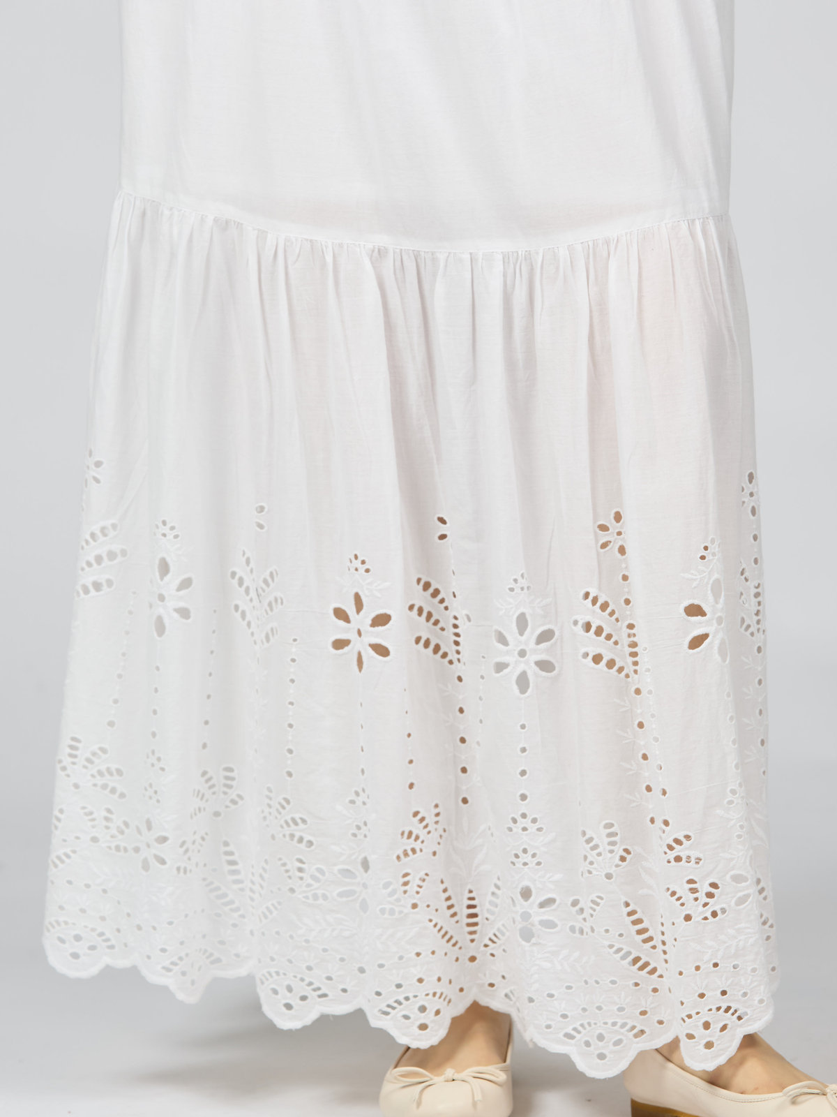 To b. by agnès b. 【Outlet】シフリーレーススカート ホワイト