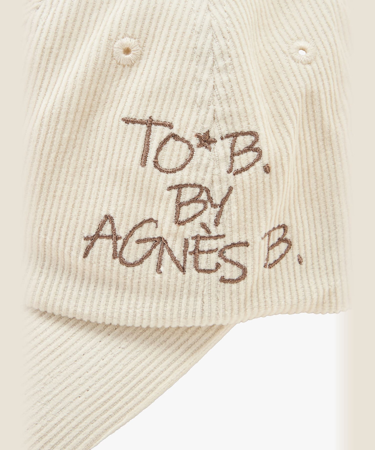 To b. by agnès b. コーデュロイ ロゴ キャップ ホワイト