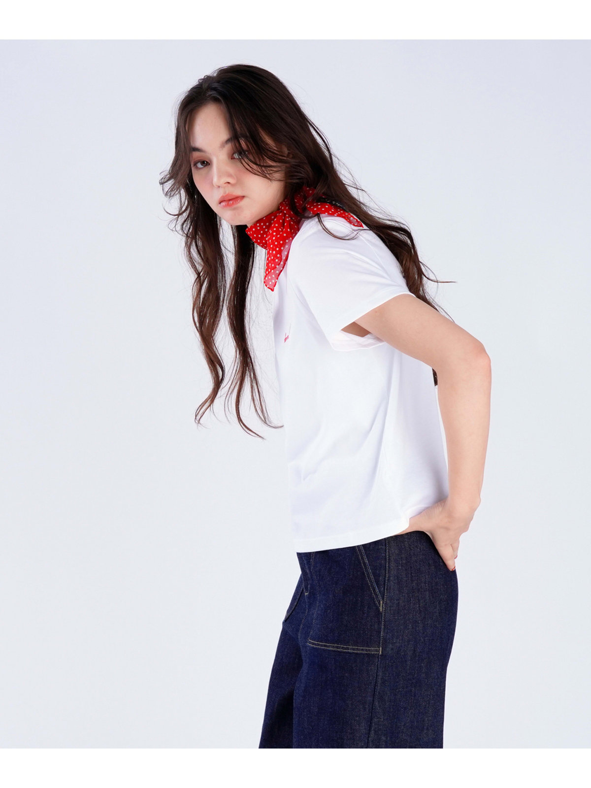 To b. by agnès b. 【Outlet】プリント オーガニックコットン 半袖 Tシャツ "Bravo!" ホワイト系その他