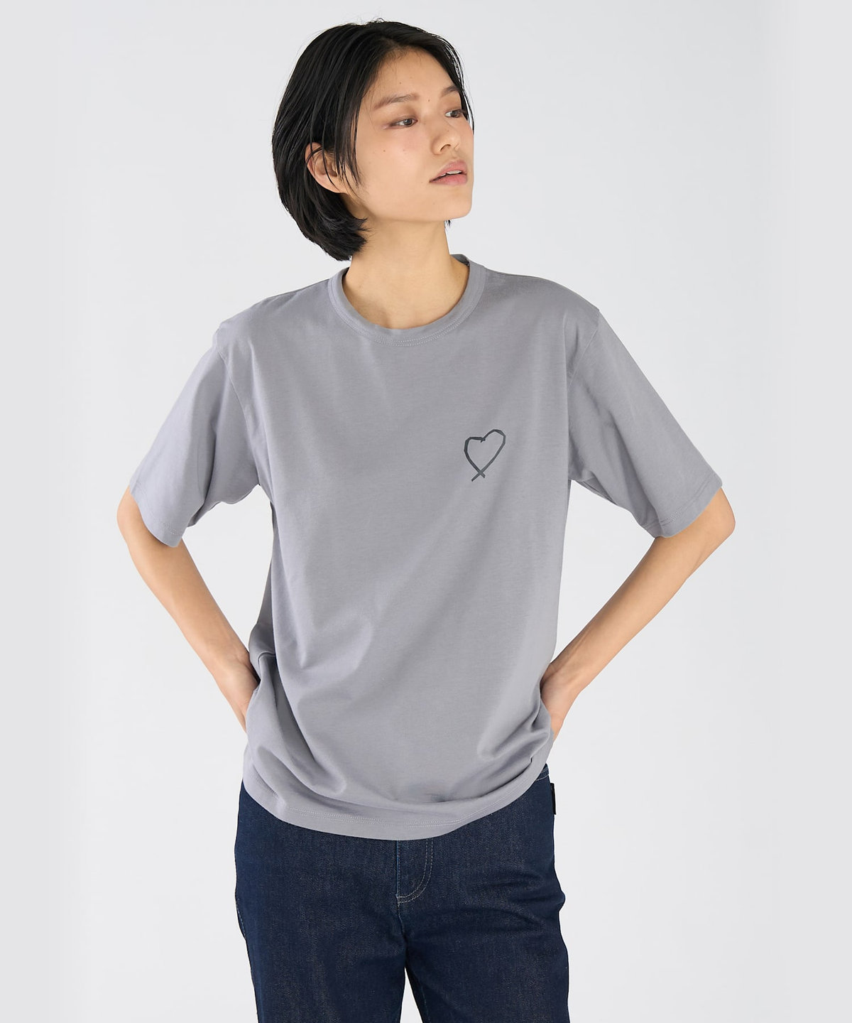 FEMME ウィメンズ アイコニック プリント コットン 半袖 Tシャツ "Sarajevo heart" グレー系その他