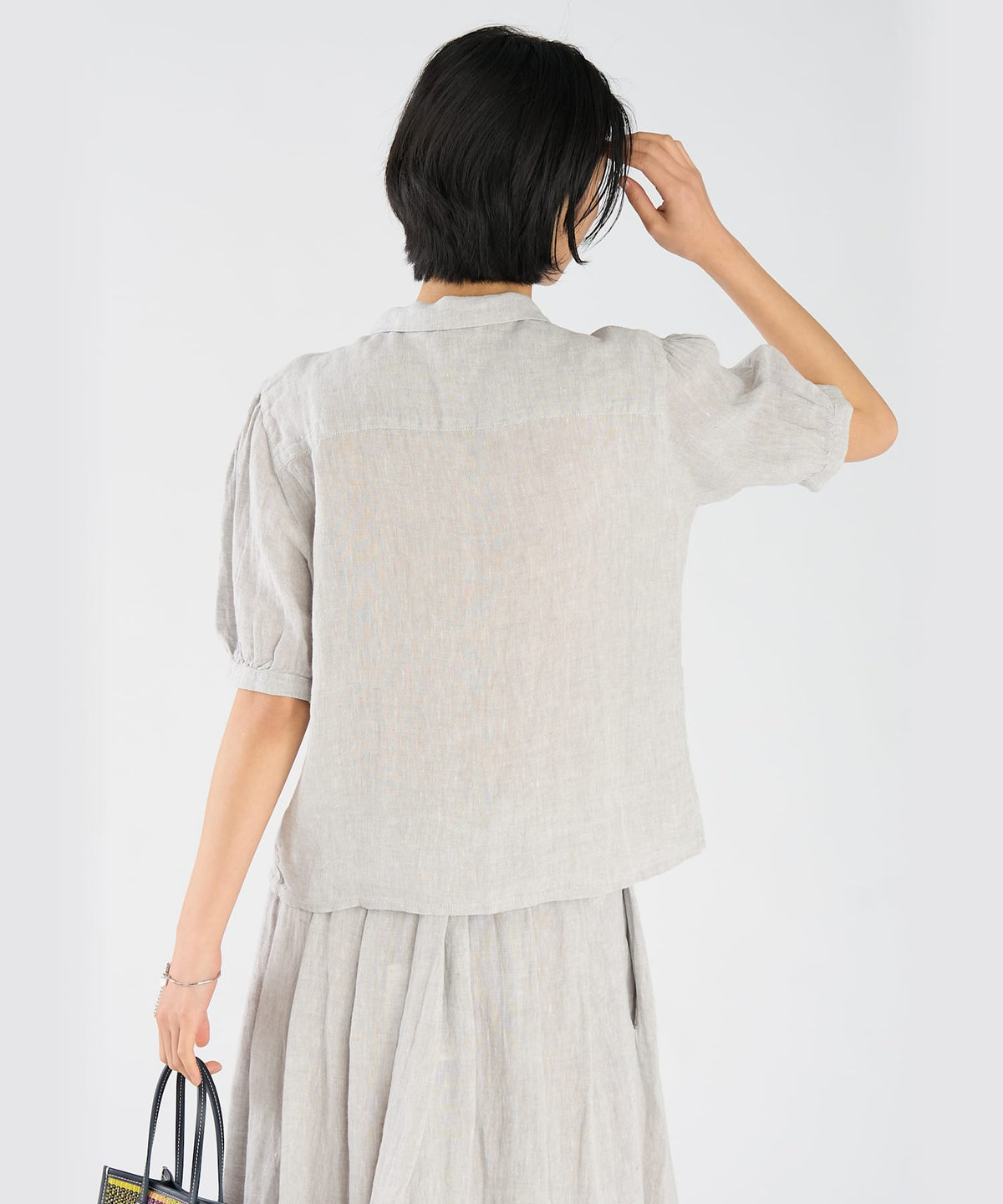 FEMME ウィメンズ リネン 半袖 スタンドカラー ブラウス "New Desir" グレー