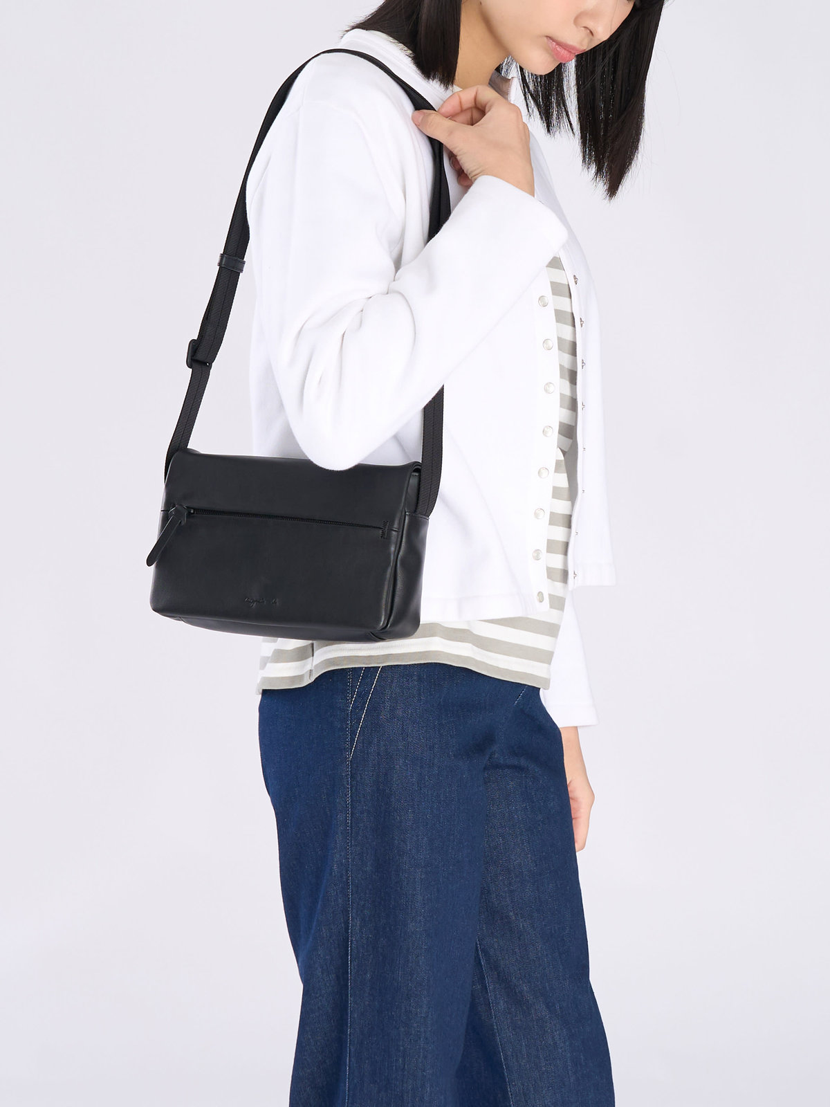 VOYAGE メンズ バッグ＆ウォレット レザー ショルダーバッグ ”Trip” ABH01-01 ブラック