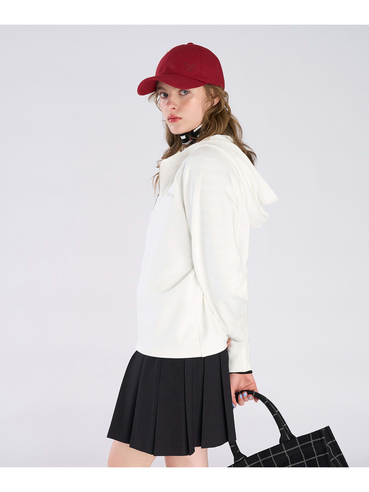 To b. by agnès b. コットン ハーフジップ スウェットフーディー ホワイト