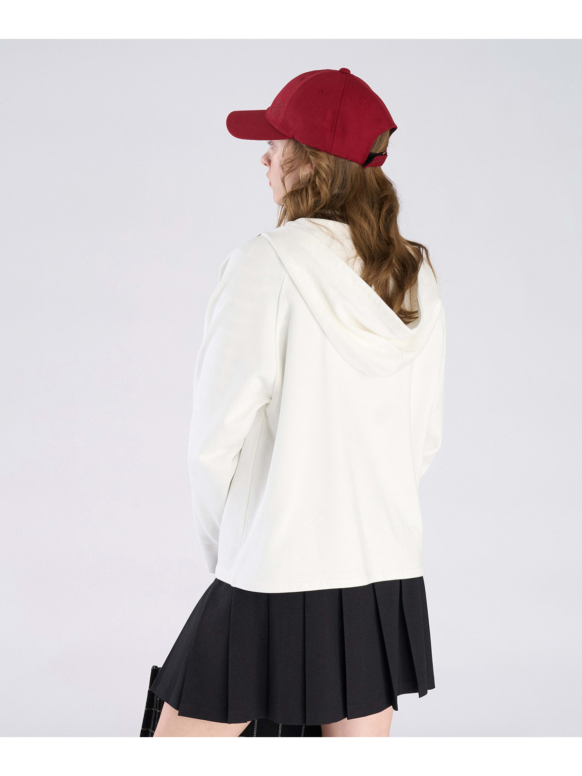 To b. by agnès b. コットン ハーフジップ スウェットフーディー ホワイト