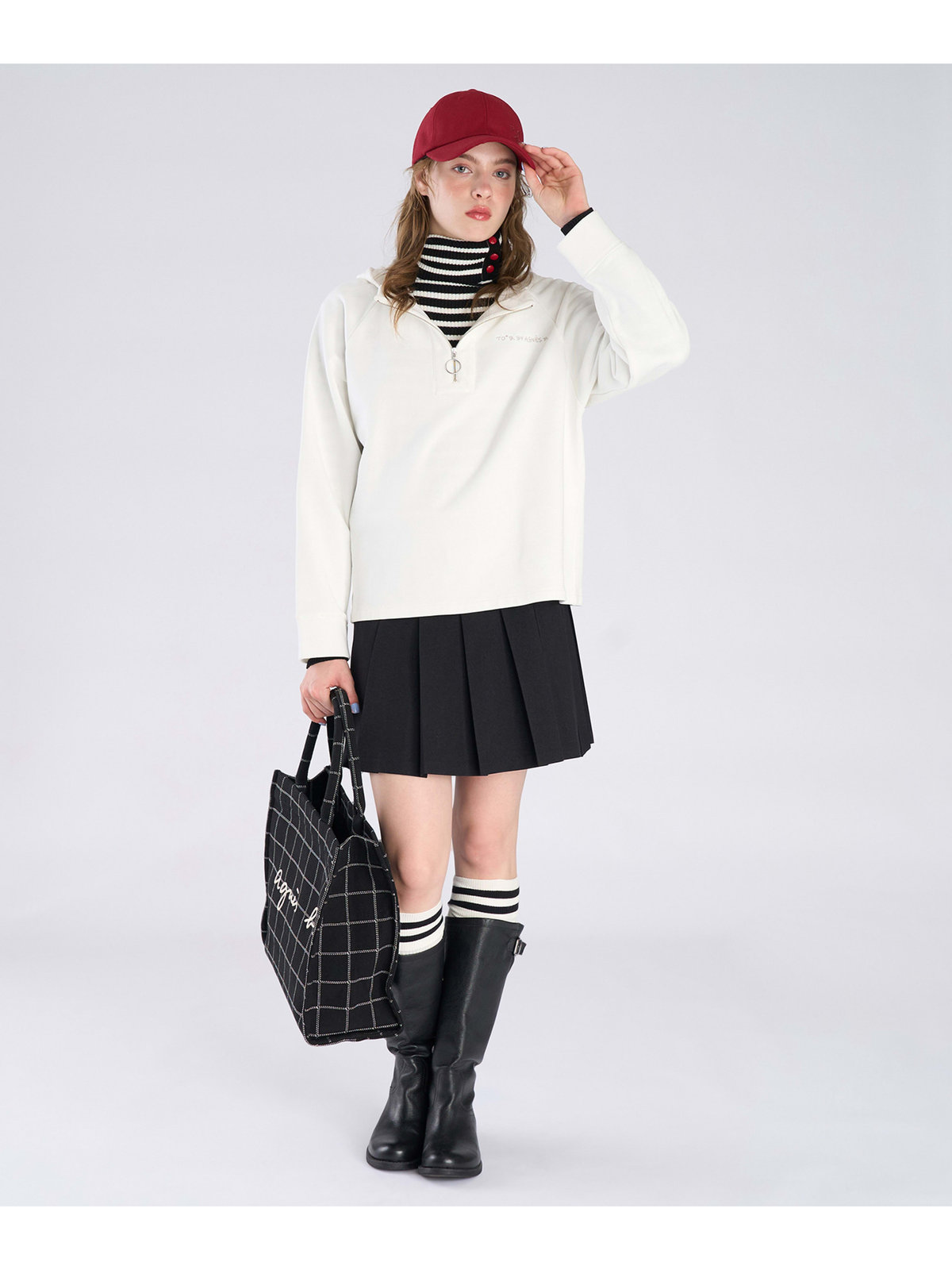 To b. by agnès b. コットン ハーフジップ スウェットフーディー ホワイト