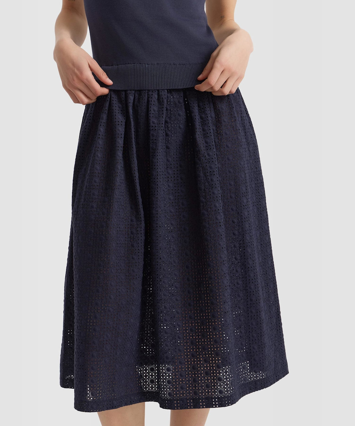 FEMME ウィメンズ レース 刺繍 コットン ノースリーブ ワンピース "Sola" ネイビー