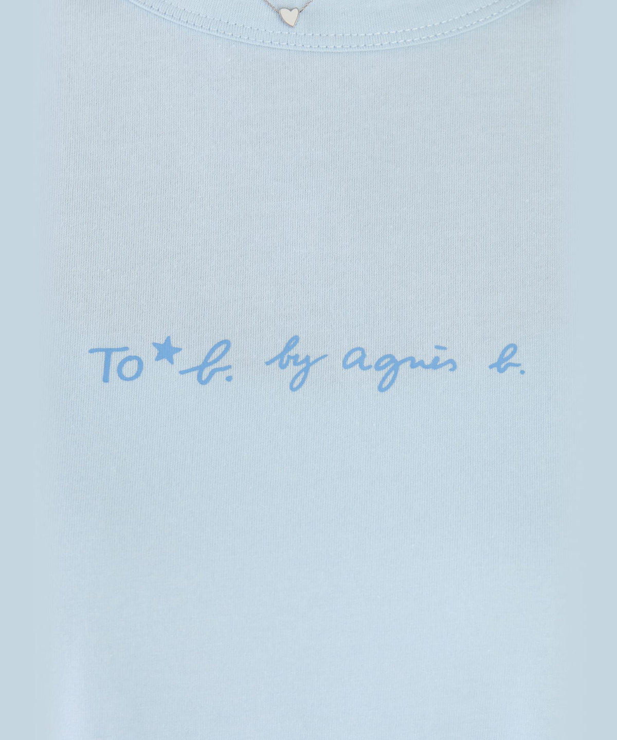 To b. by agnès b. ロゴ プリント コットン マカロン Tシャツ ブルー