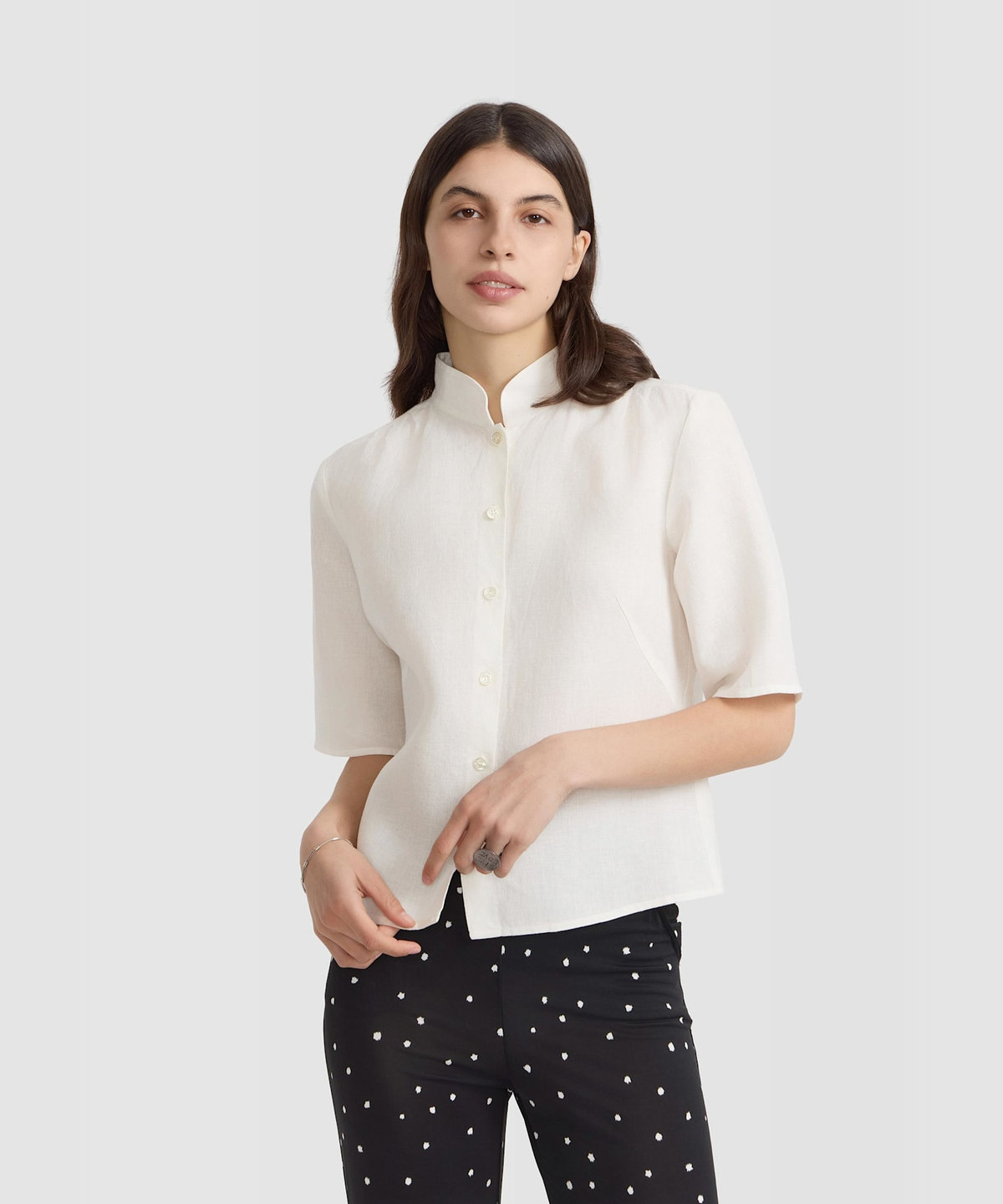 FEMME ウィメンズ リネン キャンバス スタンドカラー 半袖 シャツ "Ginette" アイボリー