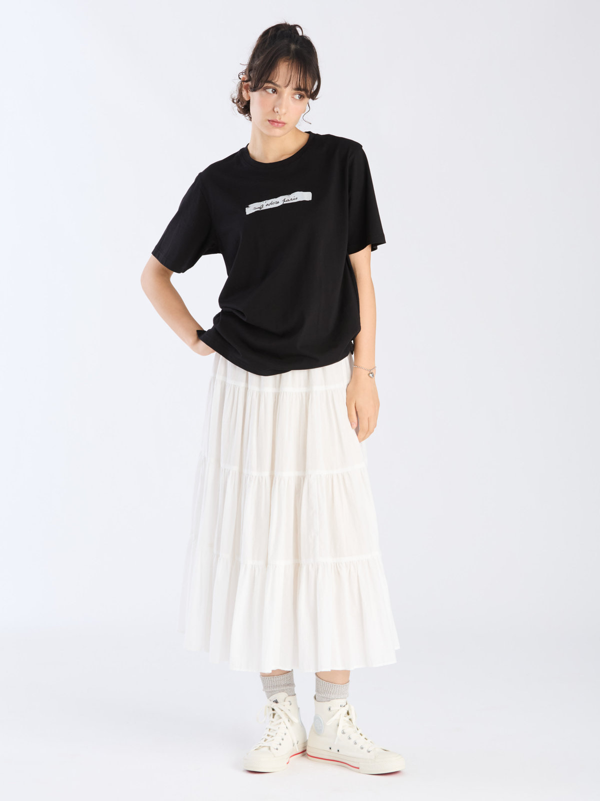 To b. by agnès b. 【Outlet】オーガニックコットン メッセージ Tシャツ "j'adore paris" ブラック