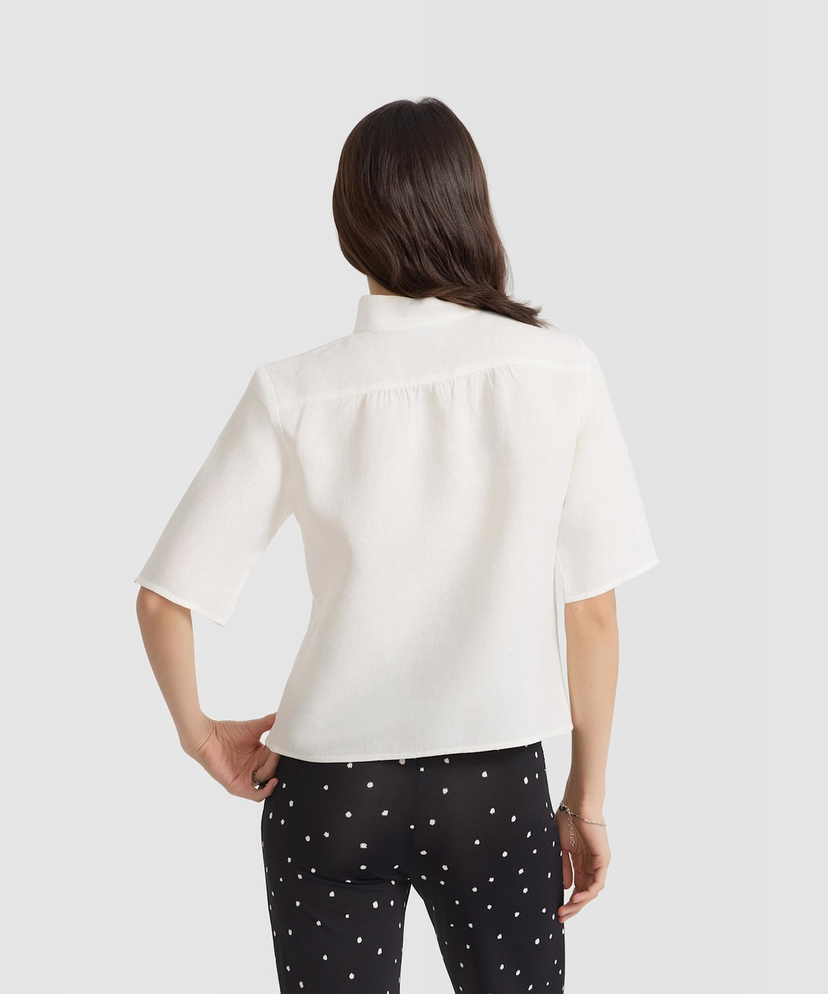 FEMME ウィメンズ リネン キャンバス スタンドカラー 半袖 シャツ "Ginette" アイボリー