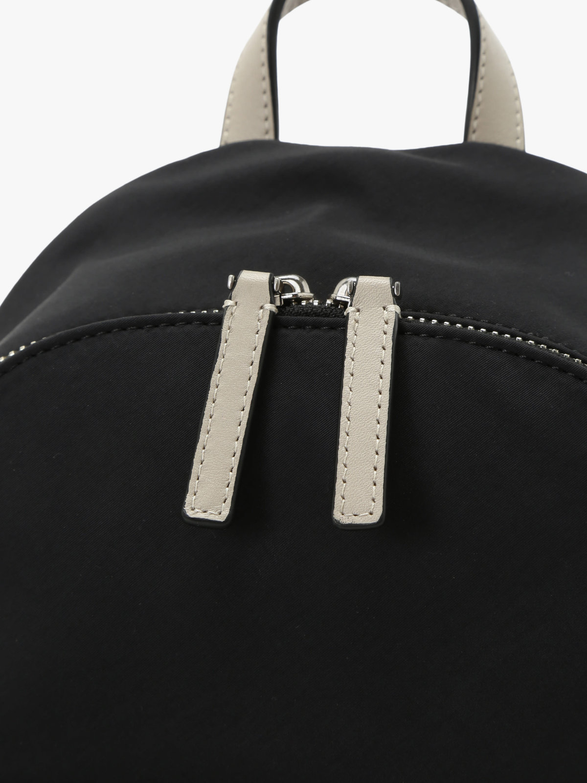 VOYAGE ウィメンズ バッグ＆ウォレット ナイロン スモール バックパック"Adele"  ZAS10-03 ベージュ