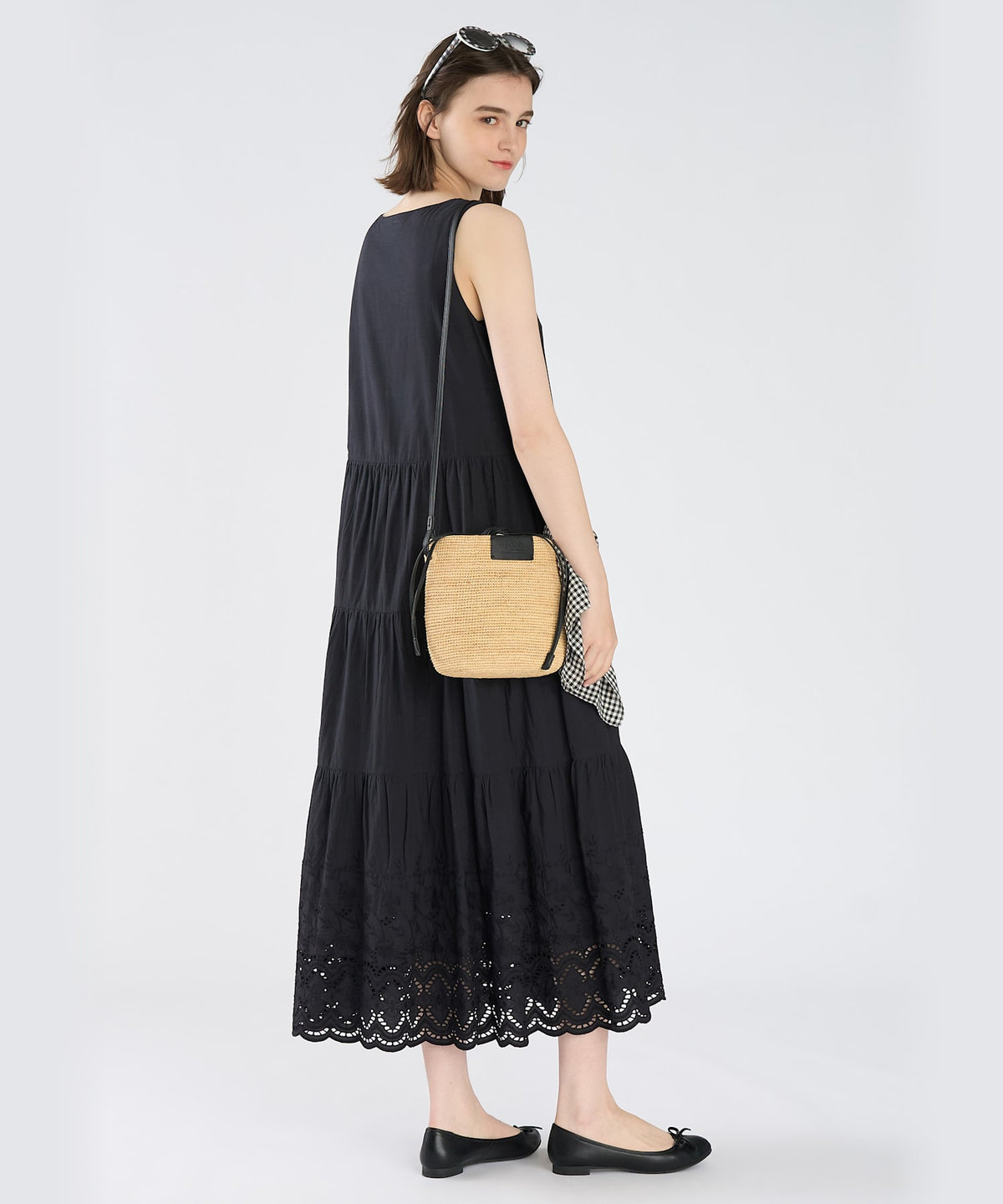To b. by agnès b. シフリーレース コットン ノースリーブ ロング ワンピース ブラック