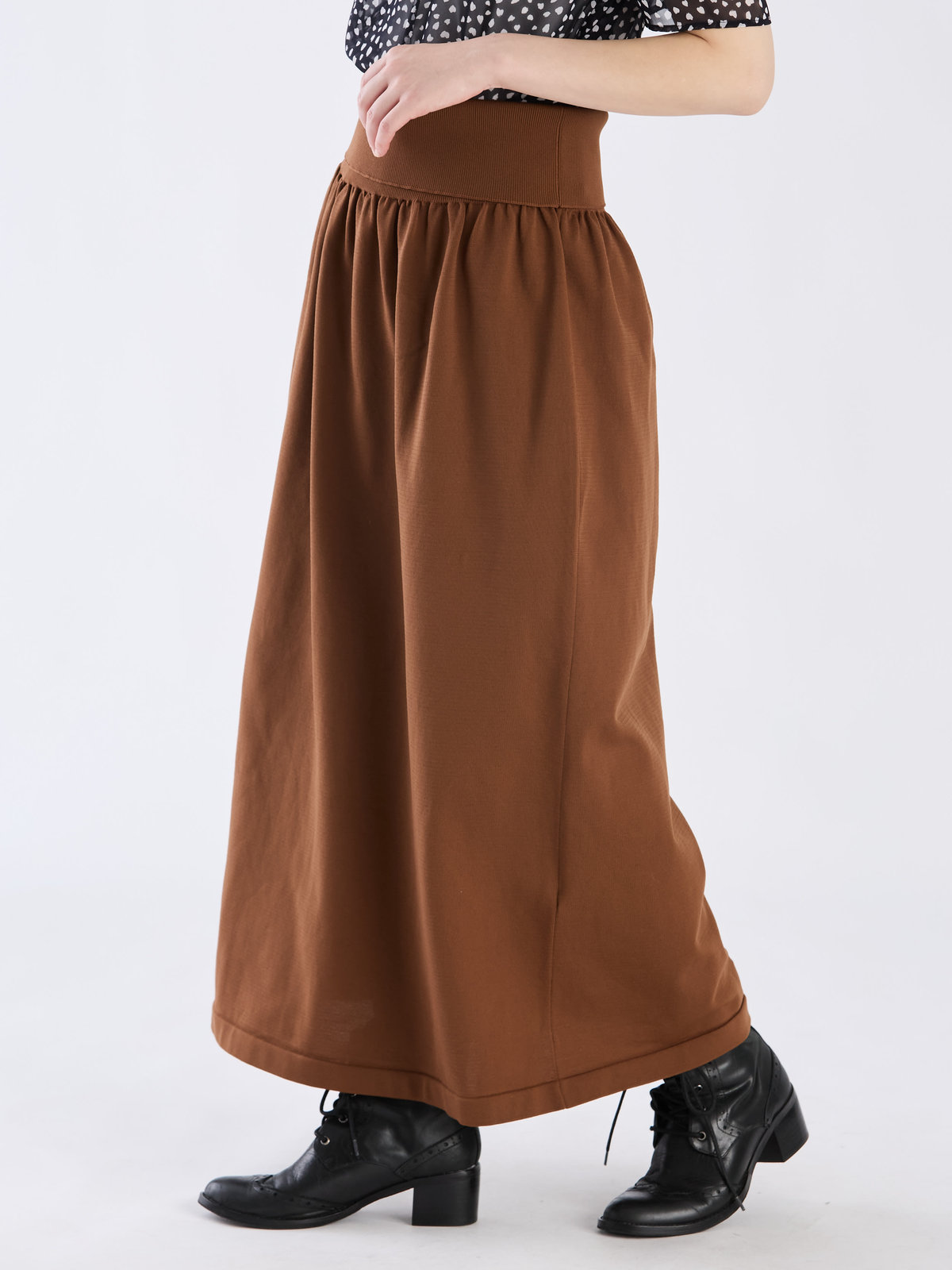 To b. by agnès b. 【Outlet】WW46 JUPE パフィーニットスカート ブラウン