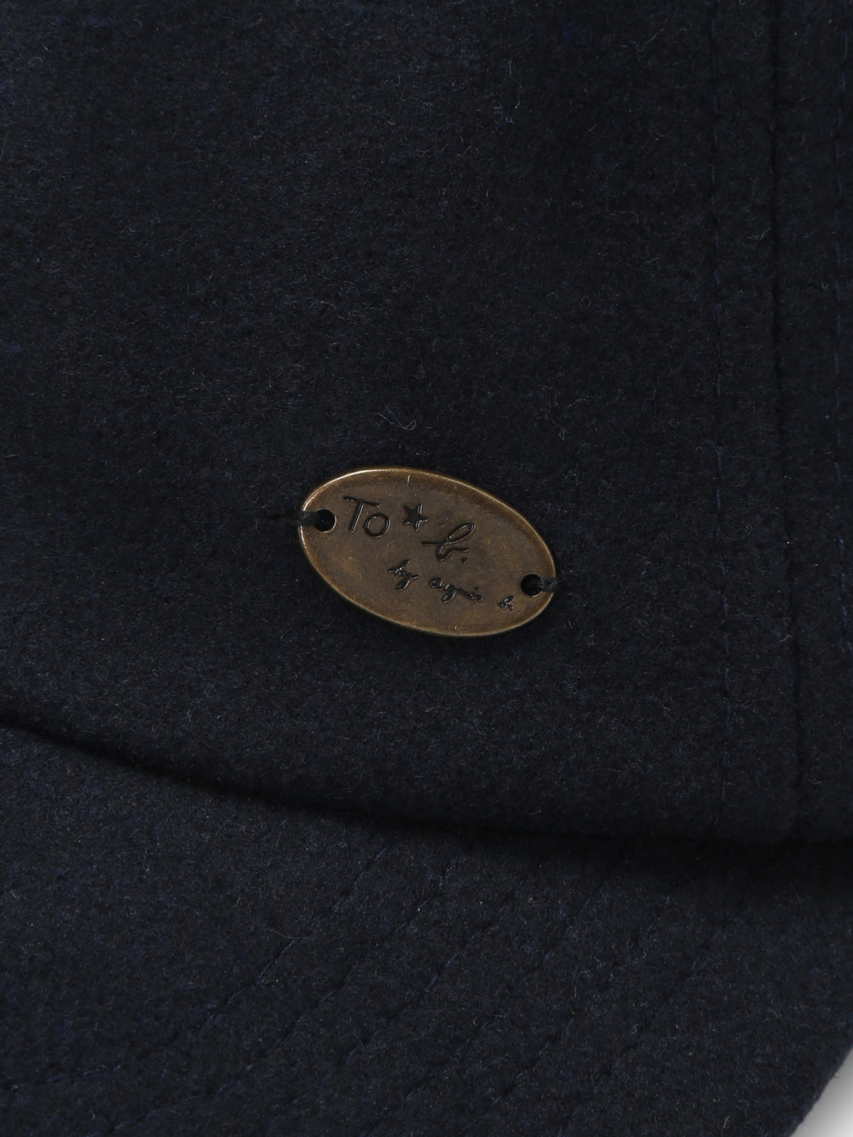 To b. by agnès b. 【Outlet】ロゴ プレート キャップ ネイビー