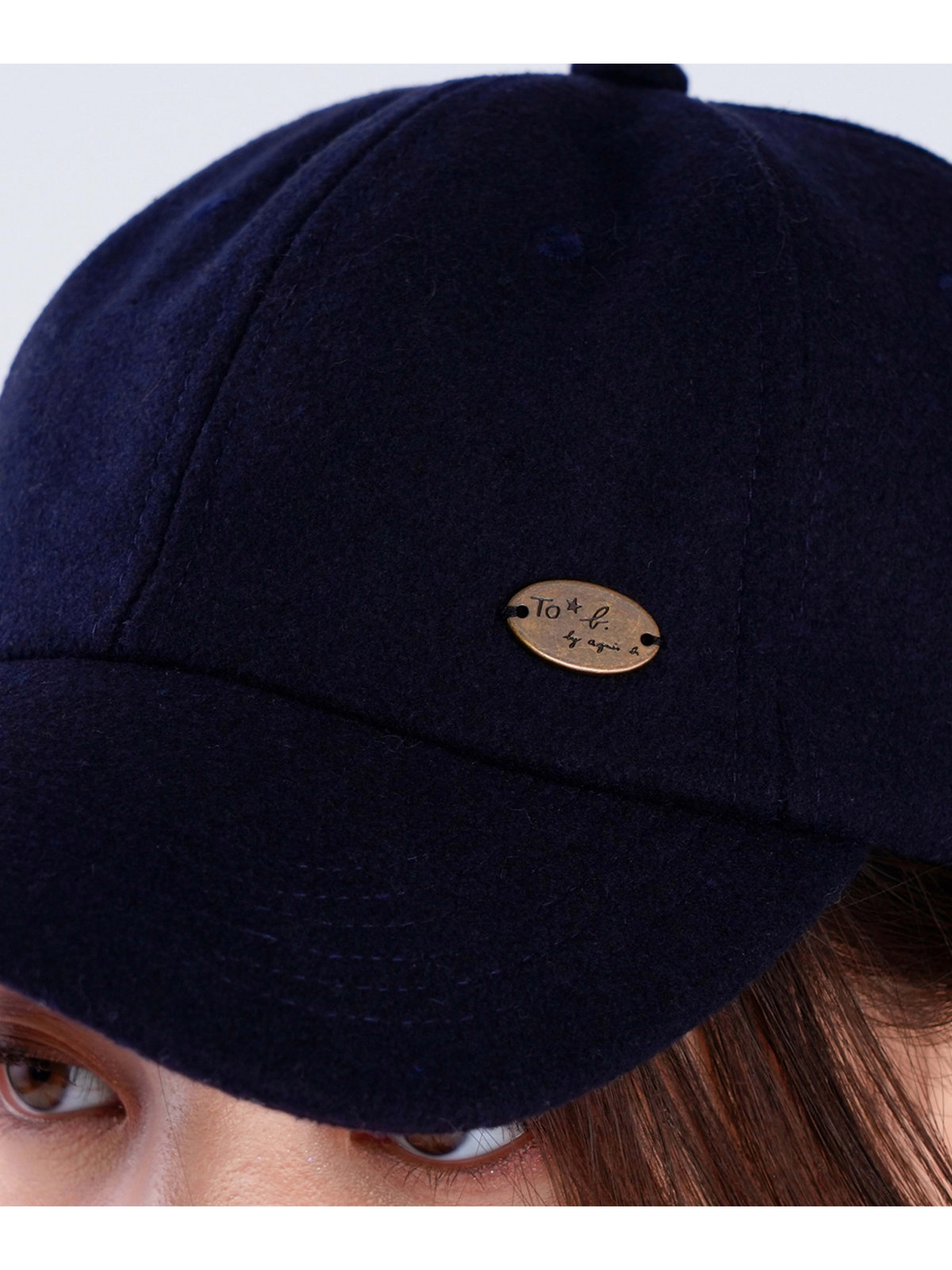 To b. by agnès b. 【Outlet】ロゴ プレート キャップ ネイビー