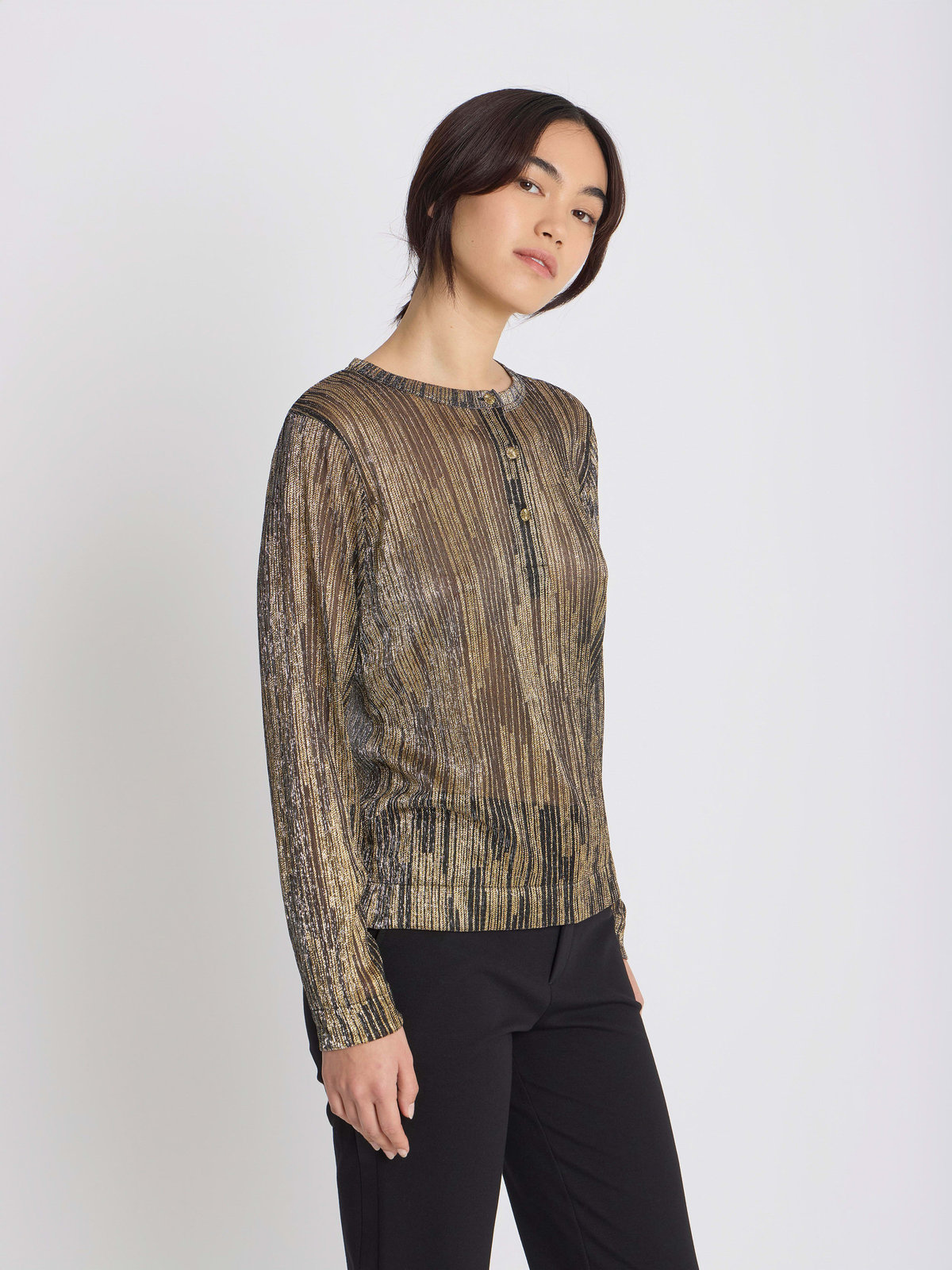FEMME ウィメンズ シャイニー ジャージー ヘンリーネック 長袖 Tシャツ ”Boum” ゴールド