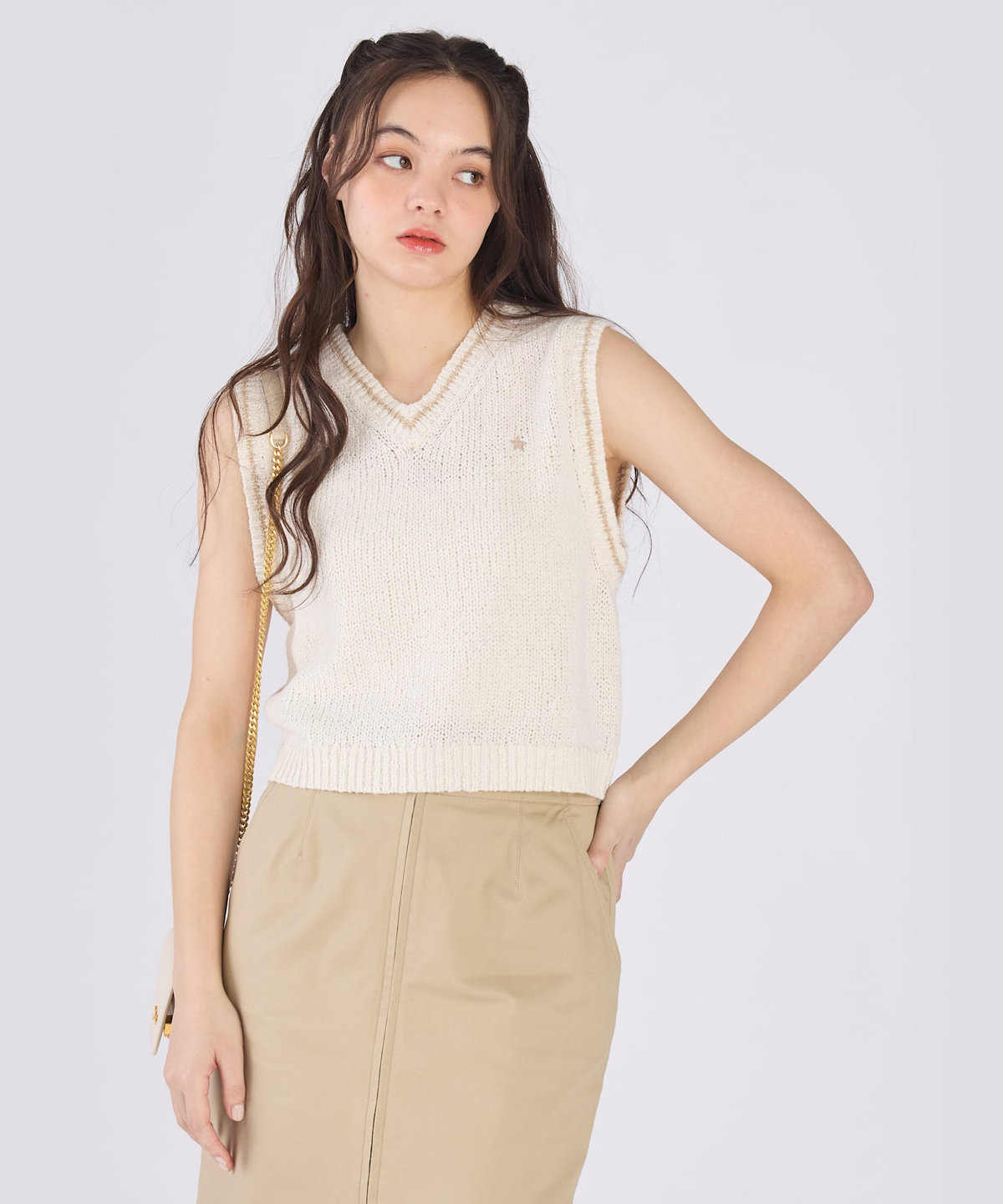 To b. by agnès b. スター 刺繍 ミックス ヤーン ニット ベスト ホワイト