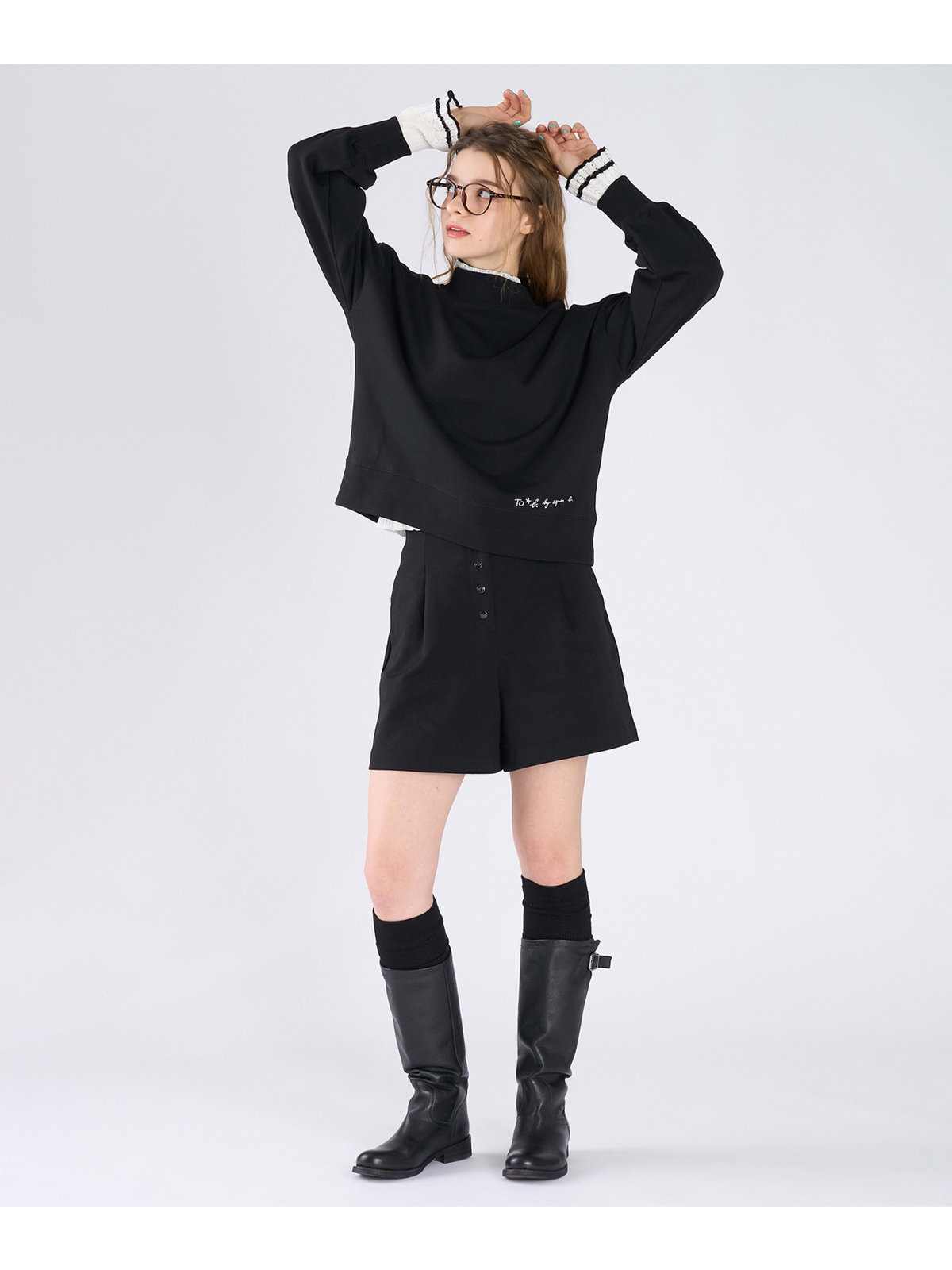 To b. by agnès b. WEB限定 ロゴ コットン ボリュームスリーブ スウェットプルオーバー ブラック