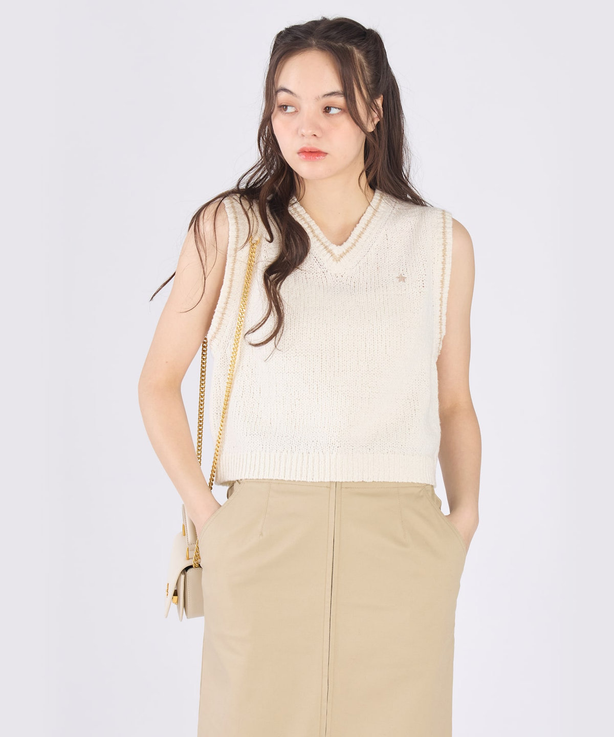 To b. by agnès b. スター 刺繍 ミックス ヤーン ニット ベスト ホワイト