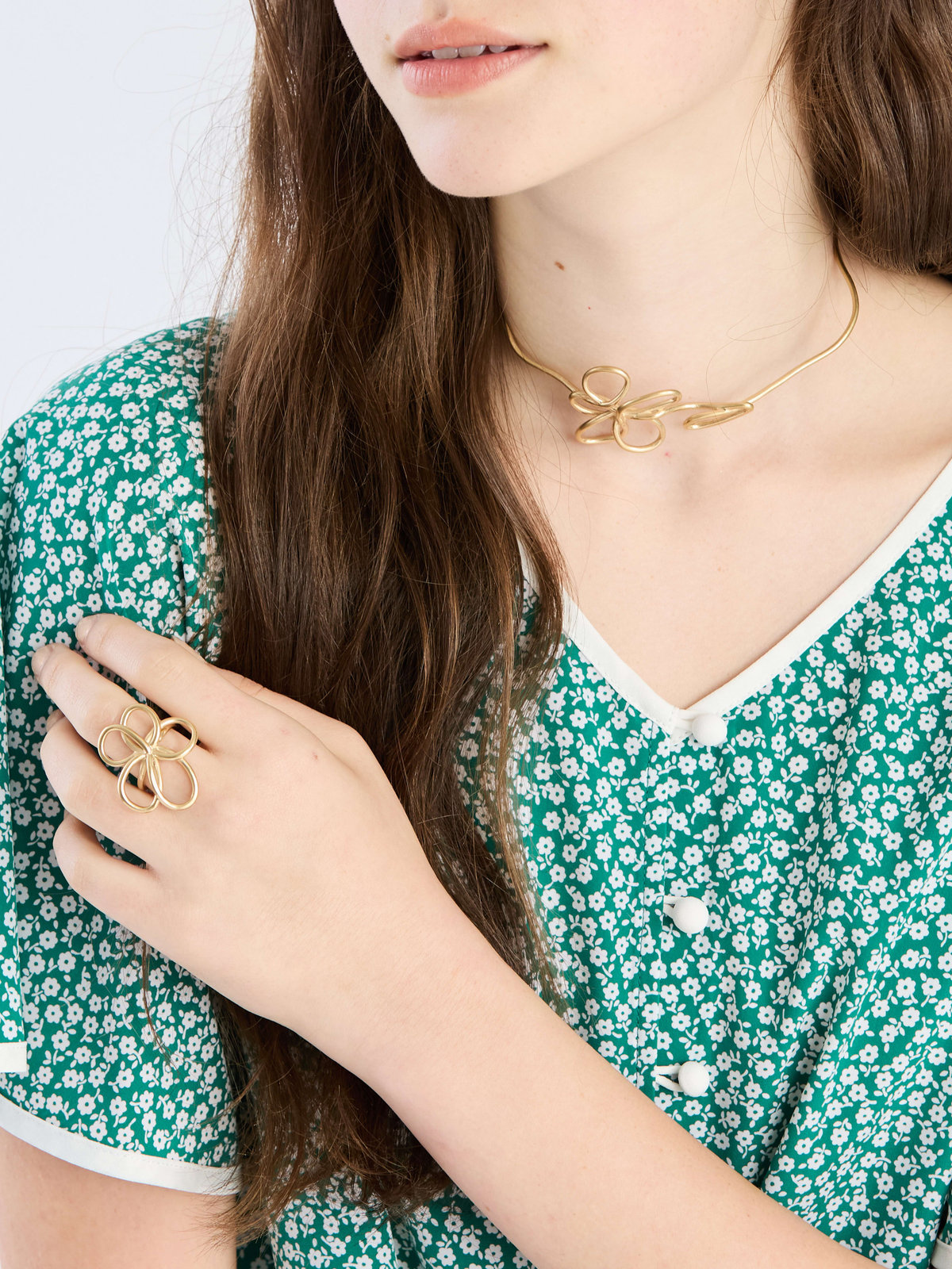 To b. by agnès b. 【Outlet】フラワー リング ゴールド