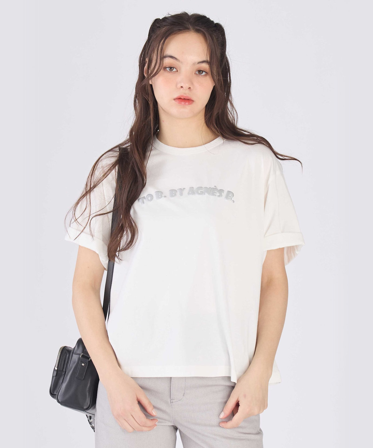 To b. by agnès b. ロゴ パフプリント コットン 半袖 Tシャツ ホワイト