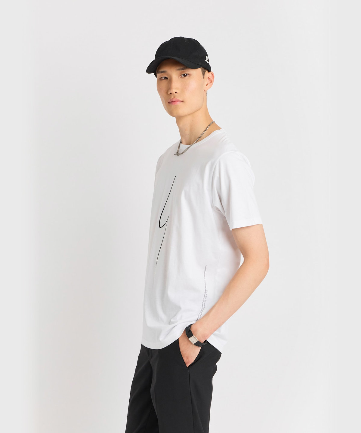 HOMME メンズ メンズ アイコニック プリント コットン 半袖 Tシャツ "Point d'Ironie" ホワイト
