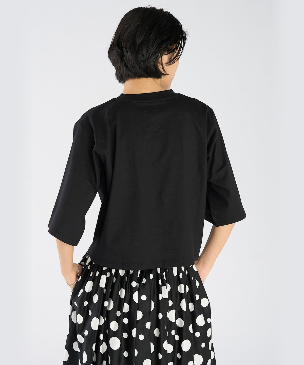 FEMME ウィメンズ ロゴ コットン 5分袖 Tシャツ "Yoko" ブラック