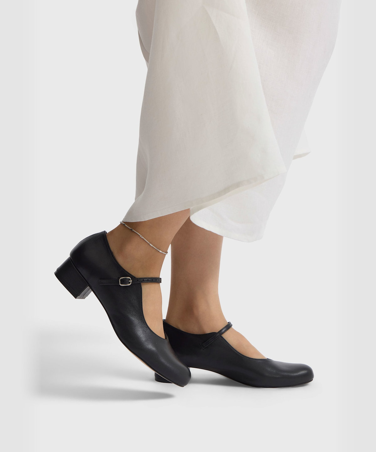 FEMME ウィメンズ レザー バレエ フラット シューズ "Pia" ブラック