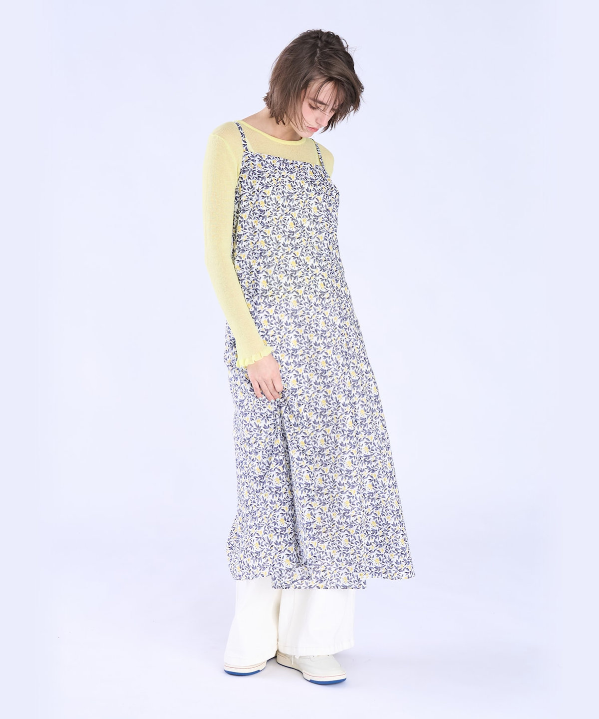 To b. by agnès b. ボタニカル プリント コットン ノースリーブ ロング ワンピース イエロー