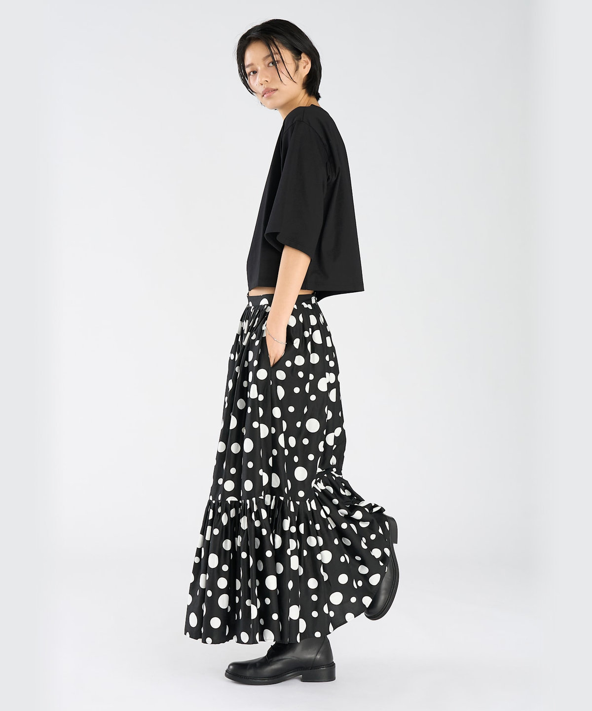 FEMME ウィメンズ ロゴ コットン 5分袖 Tシャツ "Yoko" ブラック