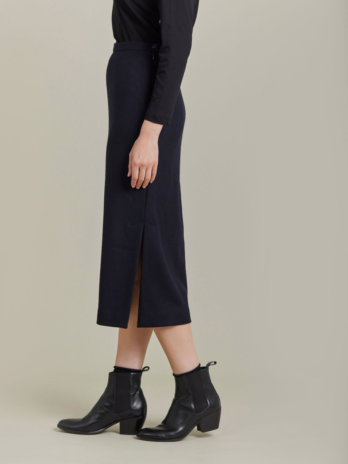 FEMME ウィメンズ 【Outlet】UBH4 JUPE スカート ネイビー