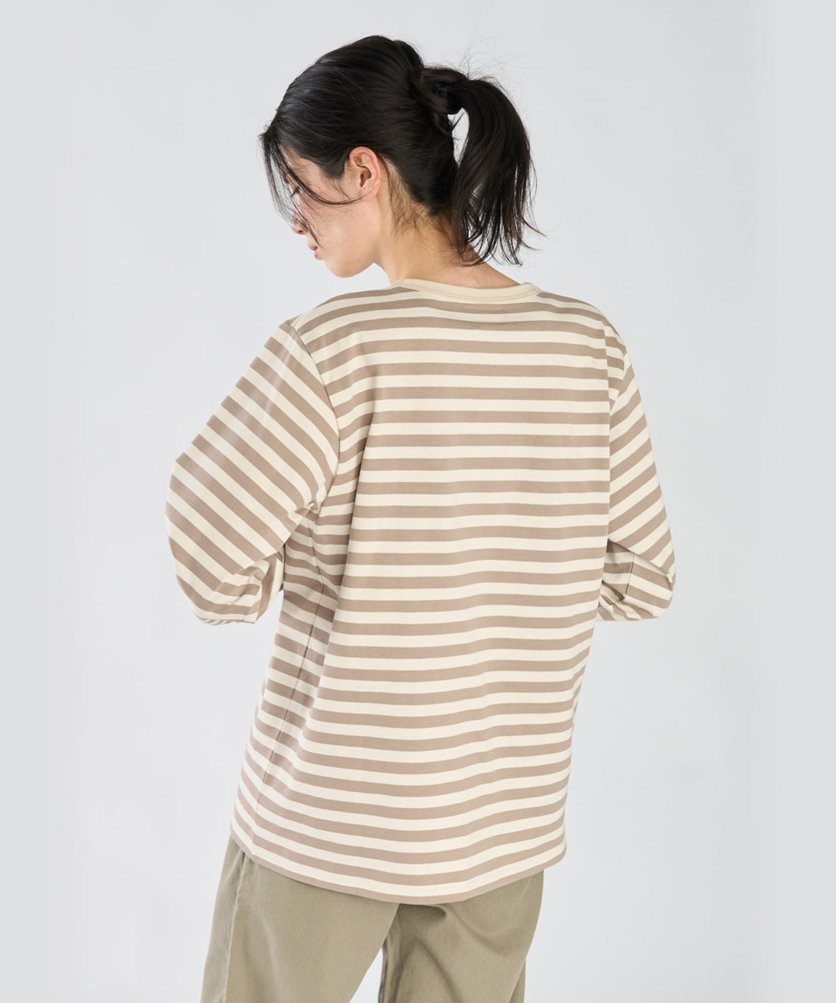 FEMME ウィメンズ 【by R 限定品】agnes b. 細ボーダーxストライプ コットン 長袖 Tシャツ "Haru" ベージュ×エクリュ