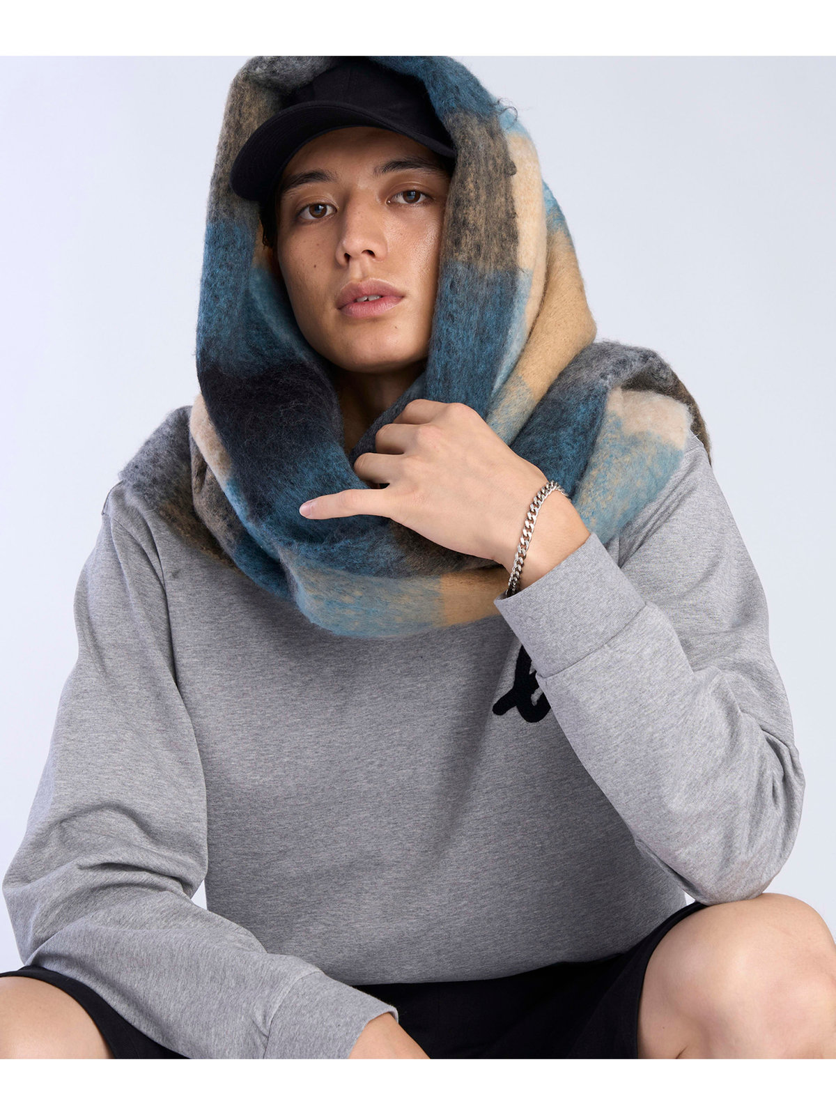 To b. by agnès b. ブロックチェック マフラー ブルー