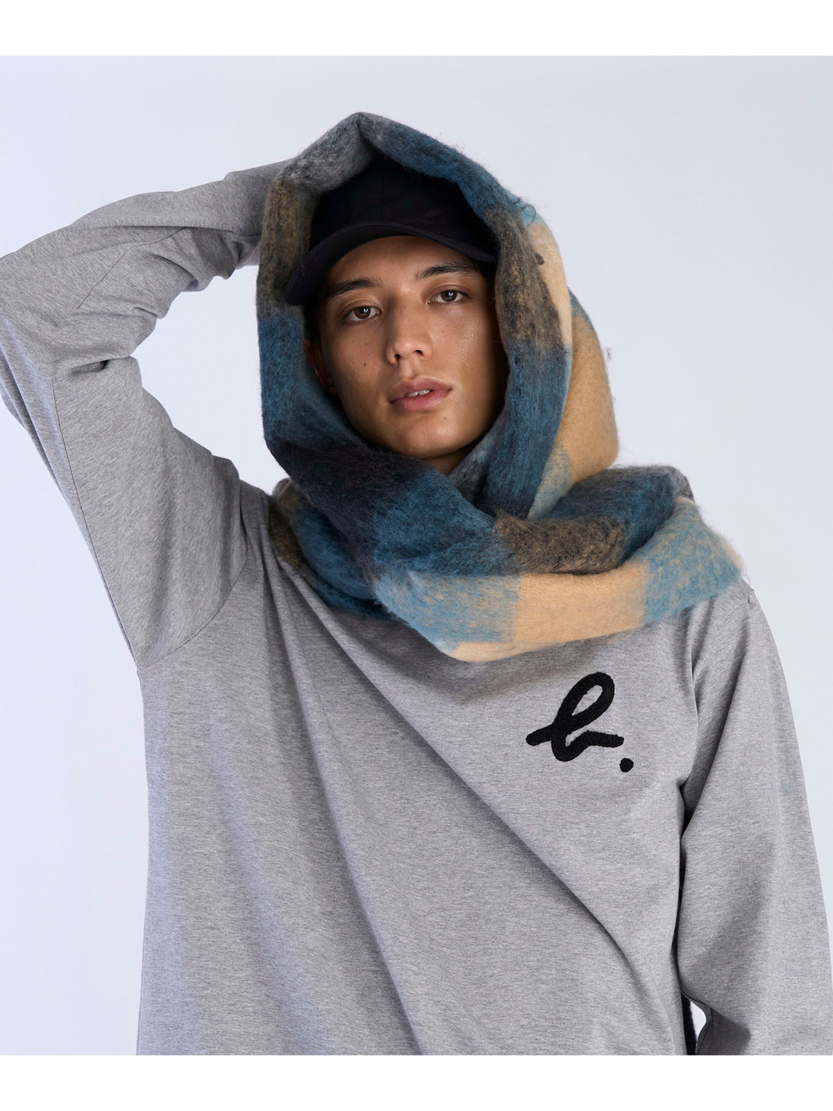 To b. by agnès b. ブロックチェック マフラー ブルー