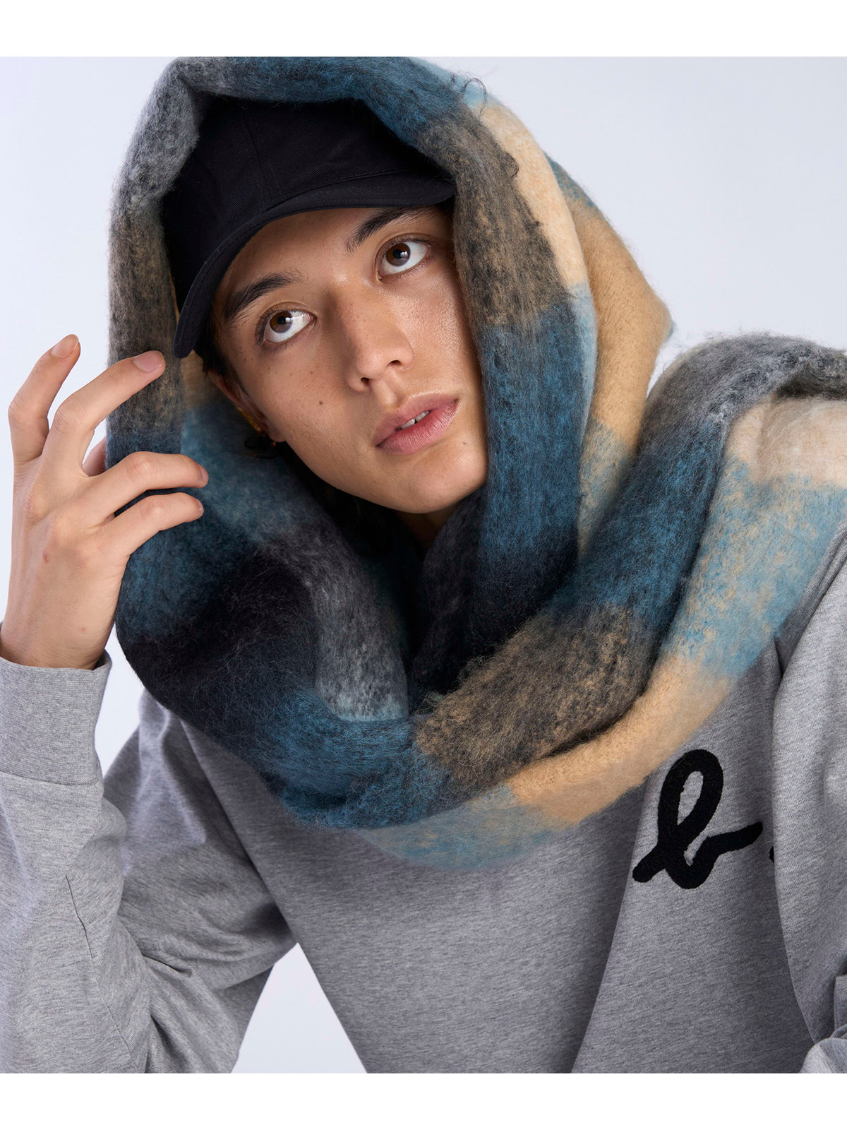 To b. by agnès b. ブロックチェック マフラー ブルー